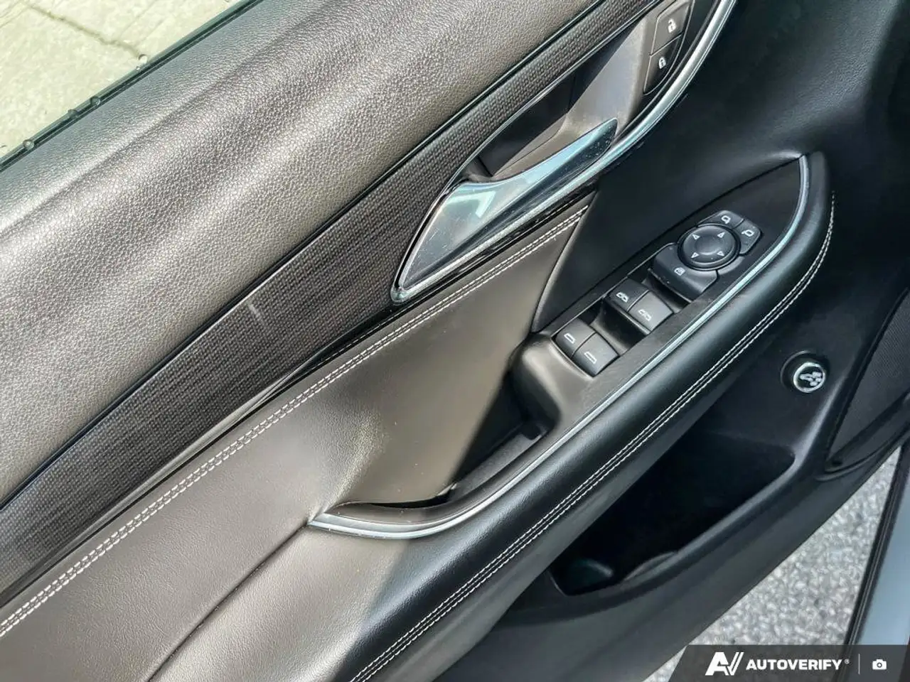 Buick Envision снимка Buick Envision