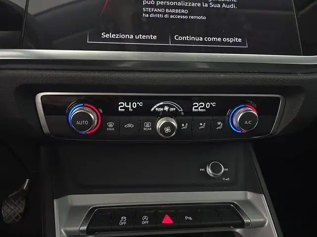 Audi Q3 view 13