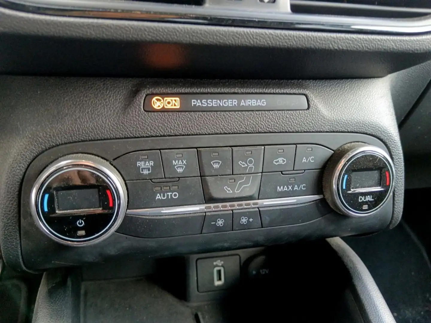 Ford Focus ST-Line Gris - 2