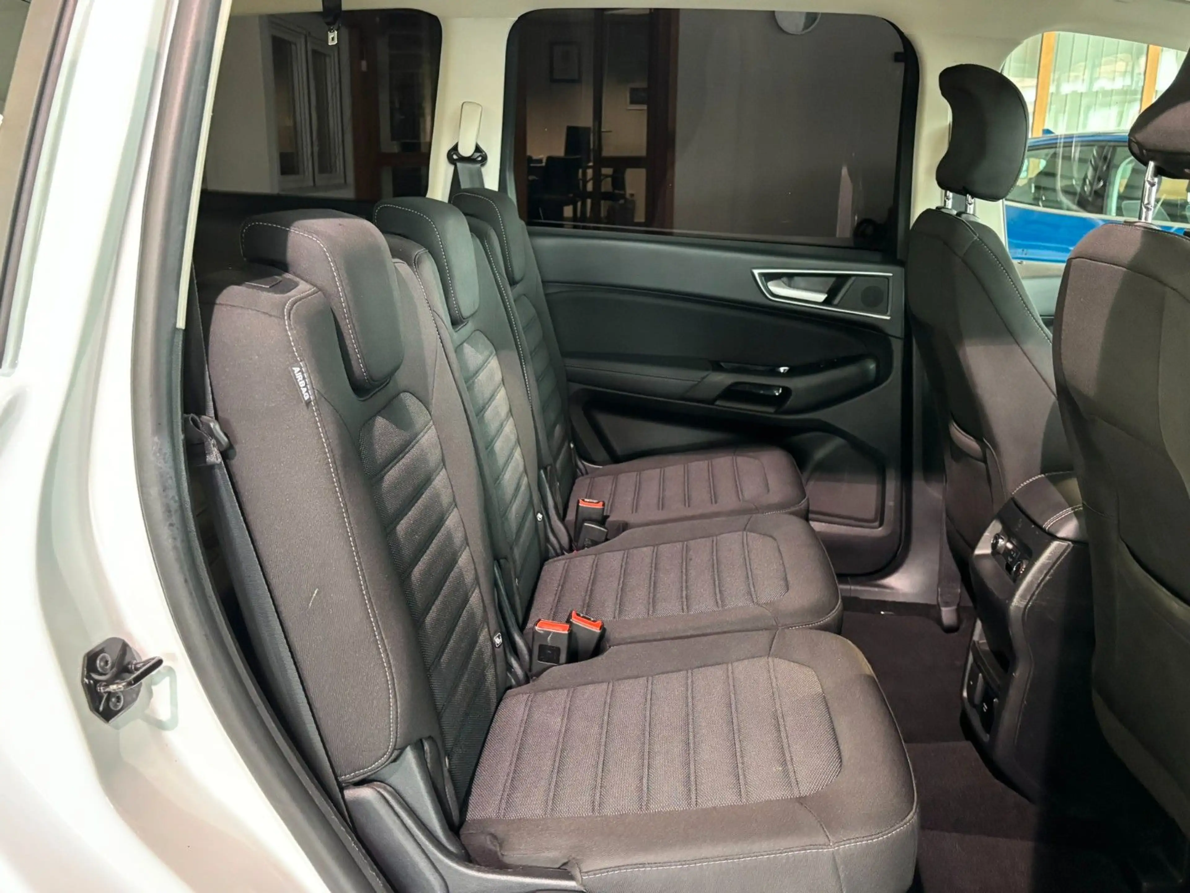 Ford Galaxy Titanium AWD AHK 7-Sitze LED 190PS — photo 15
