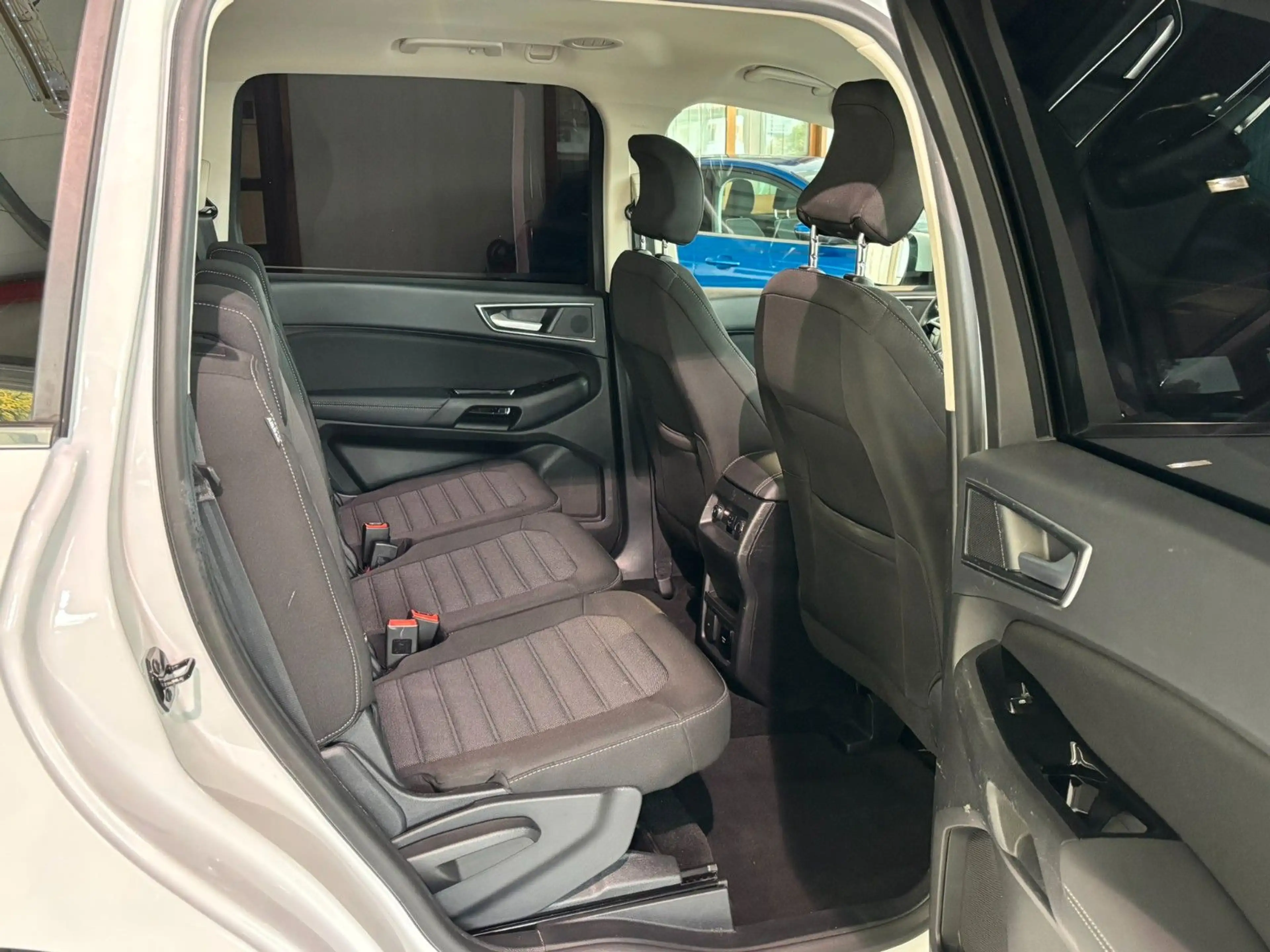 Ford Galaxy Titanium AWD AHK 7-Sitze LED 190PS — photo 14