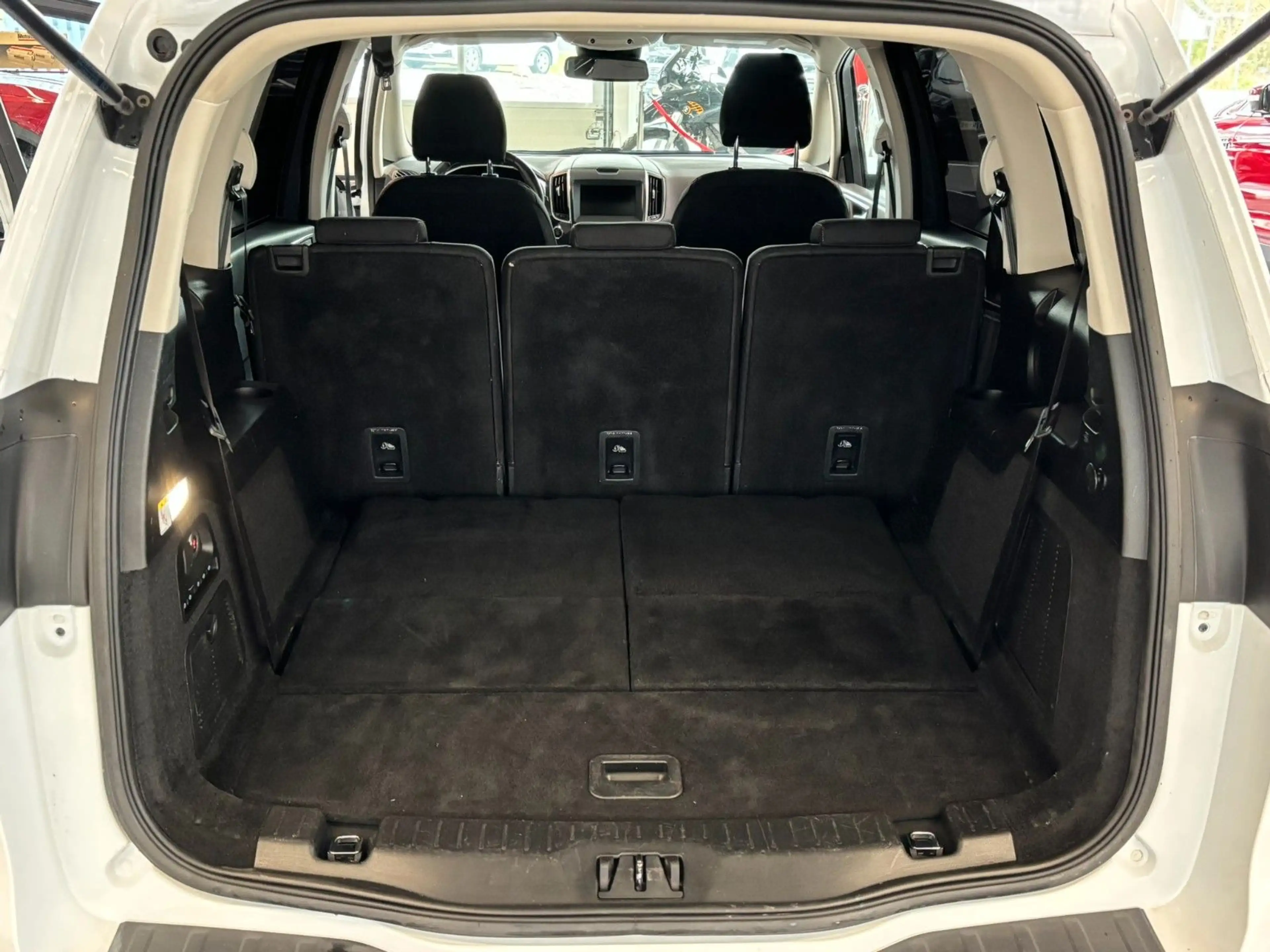 Ford Galaxy Titanium AWD AHK 7-Sitze LED 190PS — photo 25