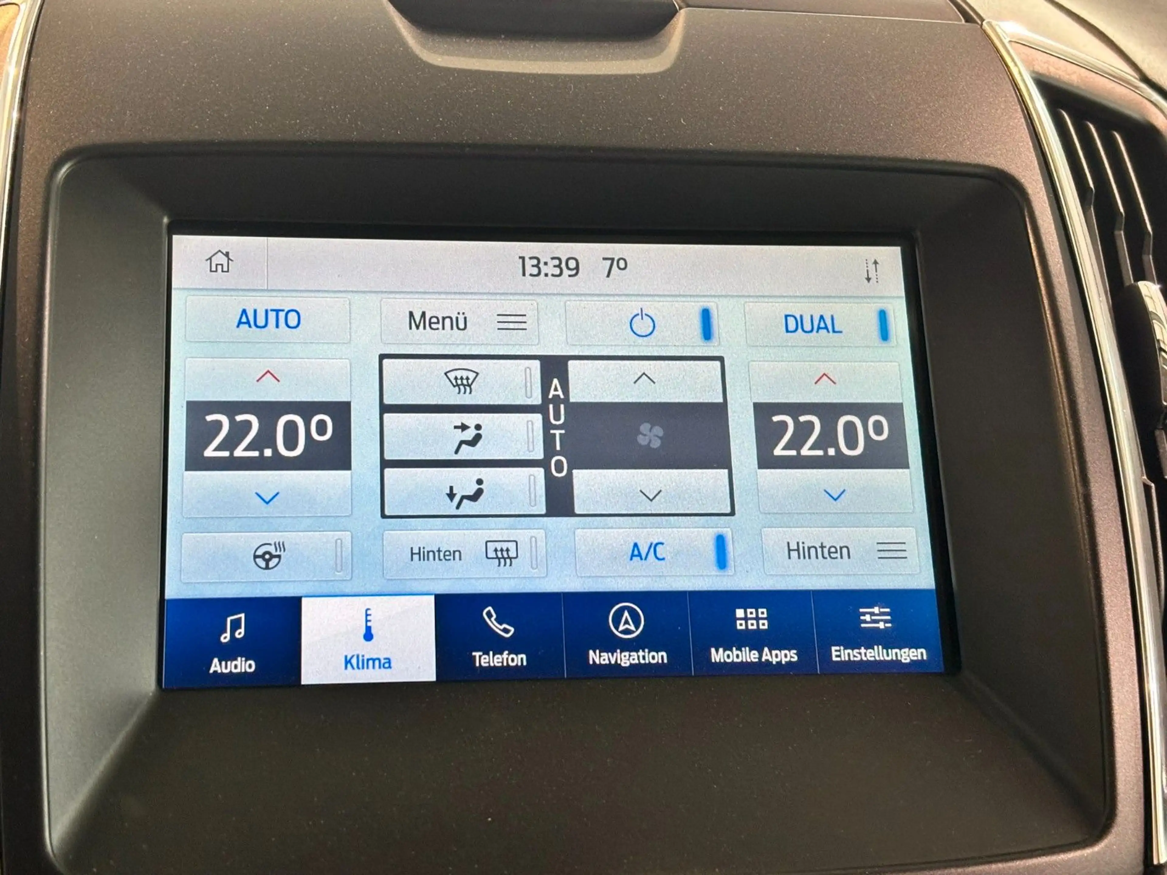 Ford Galaxy Titanium AWD AHK 7-Sitze LED 190PS — photo 40
