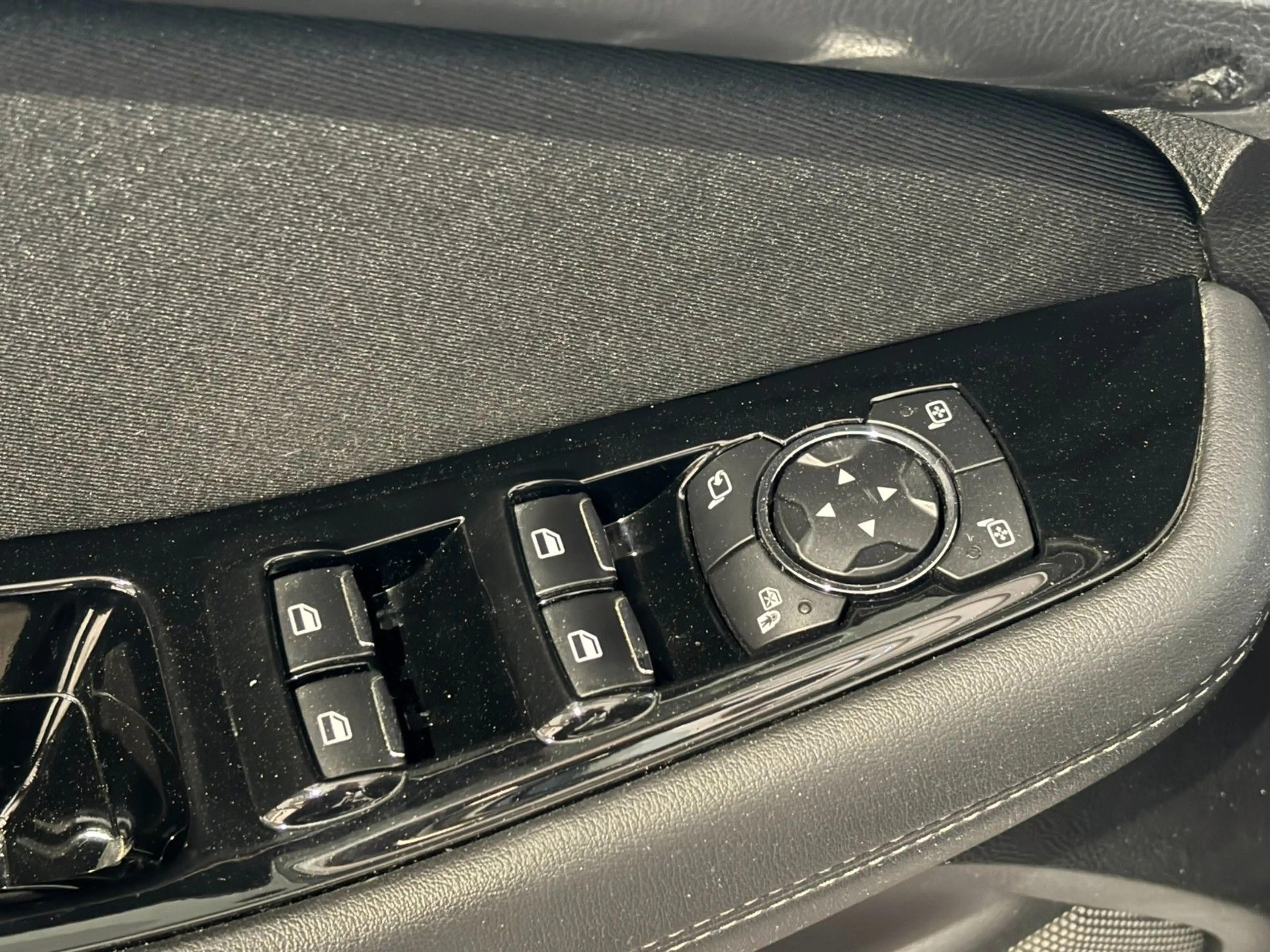 Ford Galaxy Titanium AWD AHK 7-Sitze LED 190PS — photo 30