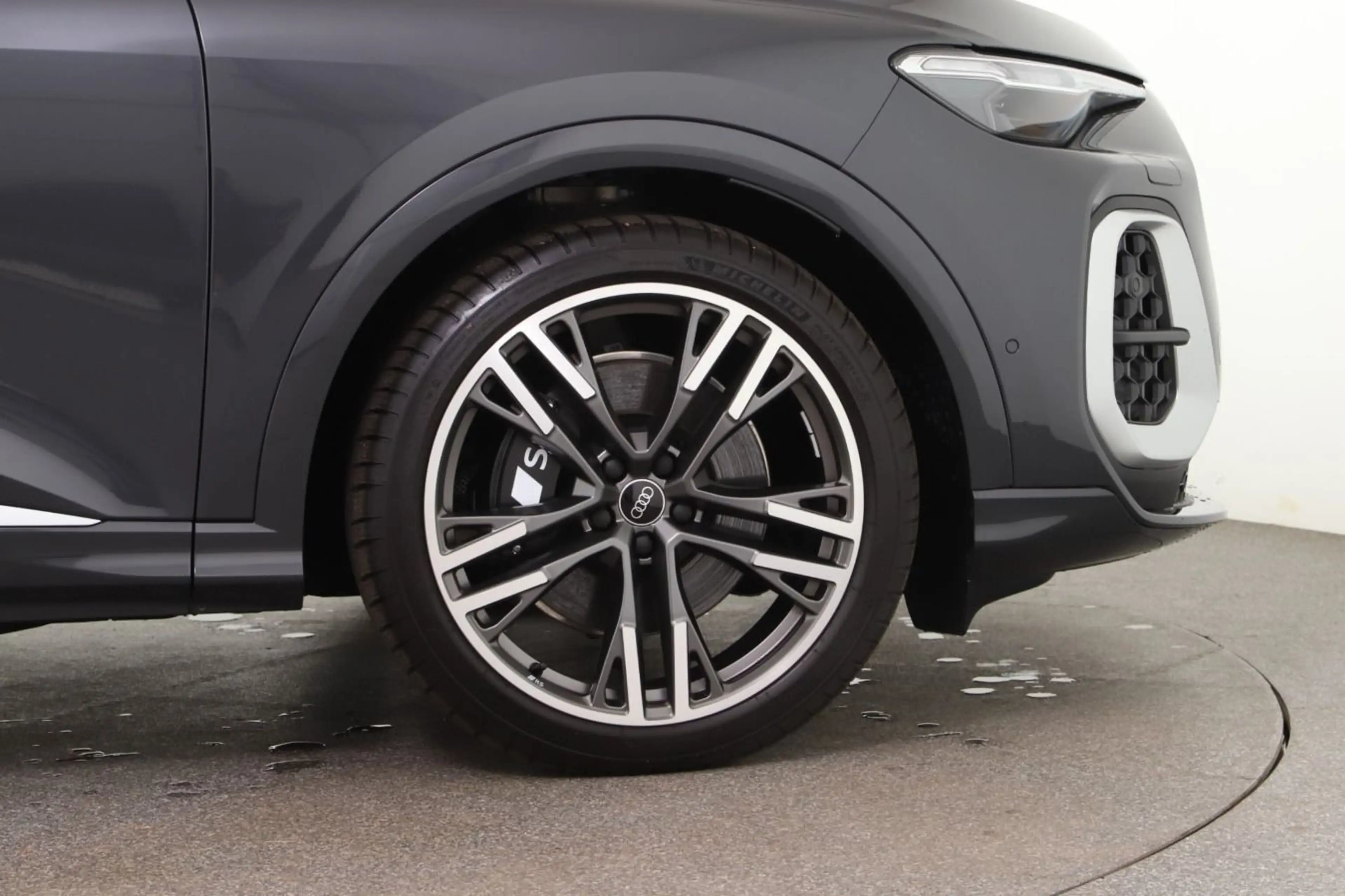 Audi SQ5 3.0 TFSI Q S tronic LED+/Luft/ACC/Standhzg./ — photo 3