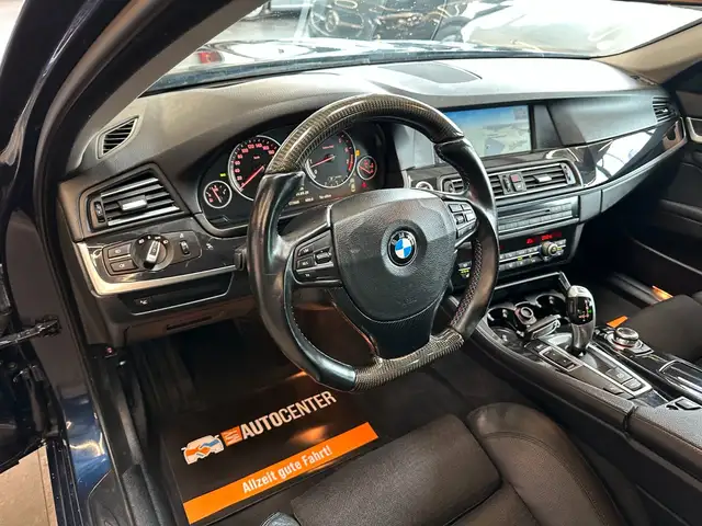 BMW 5 Series view 11