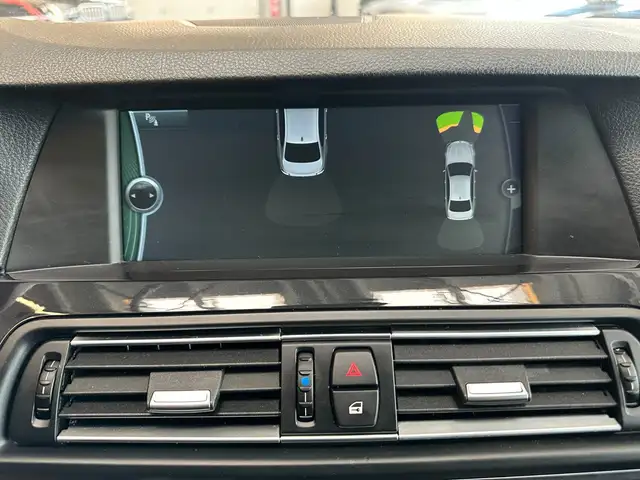 BMW 5 Series view 15