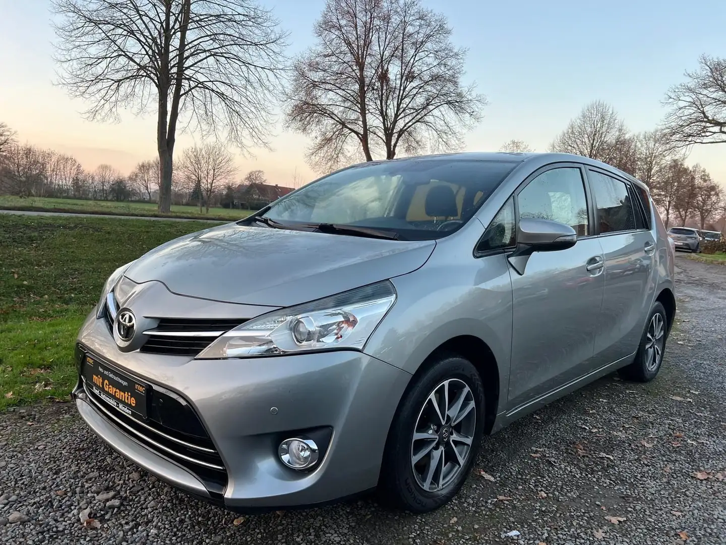 Toyota Verso Life*Kamera*TüvNeu*AHK Grau - 1