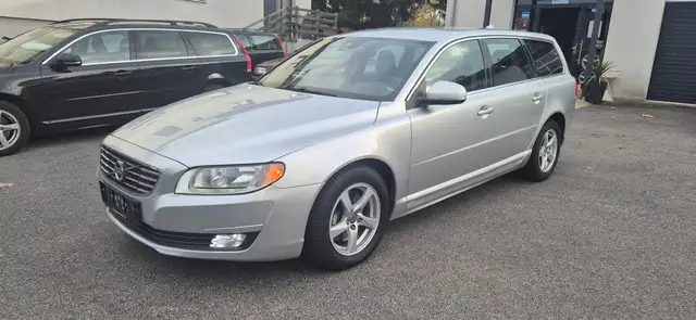 Volvo V70 Kinetic D3 5-Zylinder Automatik