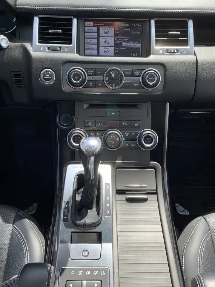 Land Rover Range Rover Sport снимка Land Rover Range Rover Sport