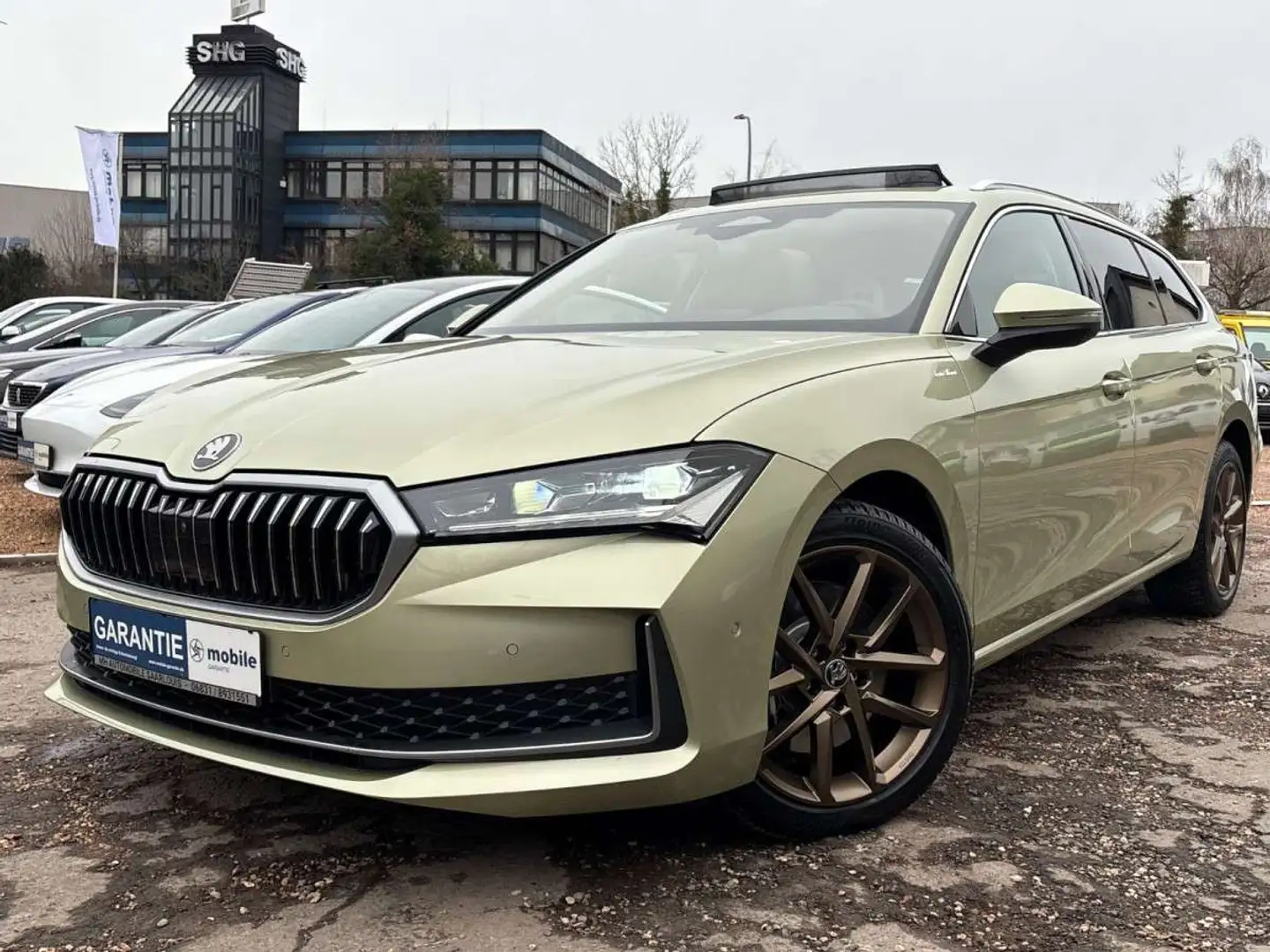 Skoda Superb Combi 2.0 TDI 142 kW 4x4 L\u0026K Jaune - 1