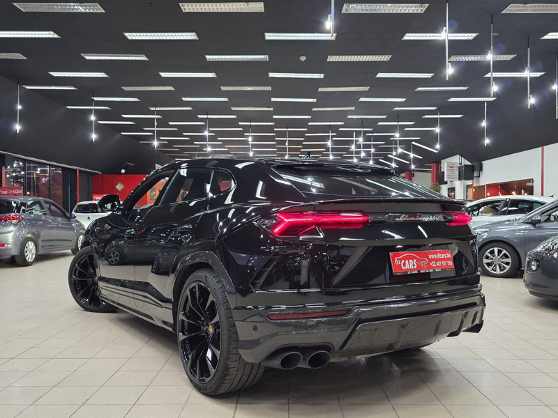 Lamborghini Urus Urus 4.0 BiTurbo V8 FULL EXT. CARBON/B&O** — photo 5