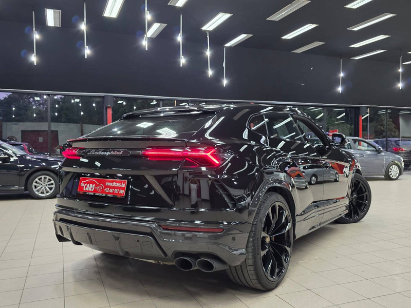 Lamborghini Urus Urus 4.0 BiTurbo V8 FULL EXT. CARBON/B&O** — photo 7
