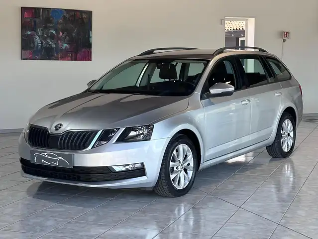 Skoda Octavia Octavia 2019 Wagon 1.6 TDI STYLE 115cv DSG UNIPROP