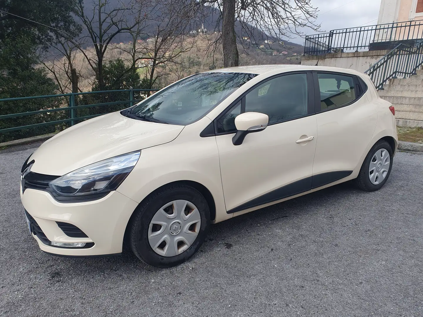 Renault Clio Clio 1.5 dci energy Life 75cv Béžová - 2