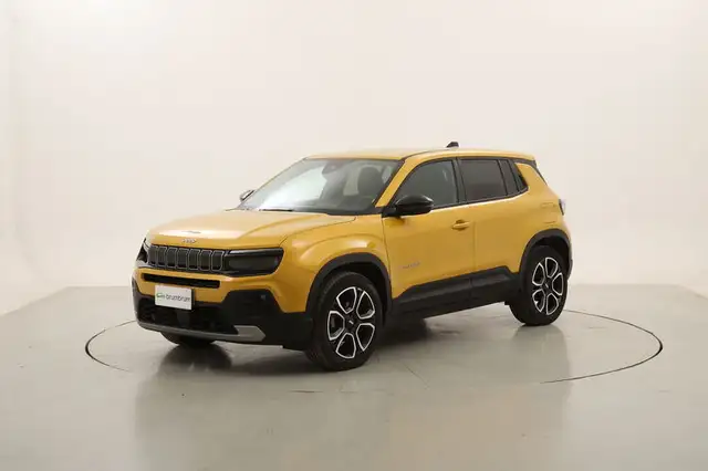 2025 Jeep Avenger in Yellow for sale