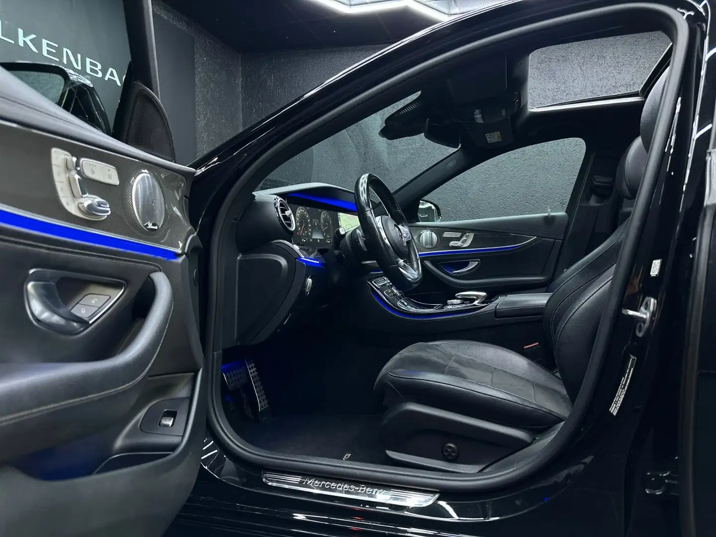 Mercedes-Benz E 450 AMG*WIDE*MEMORY*BURMES*360*ACC* Noir - 2