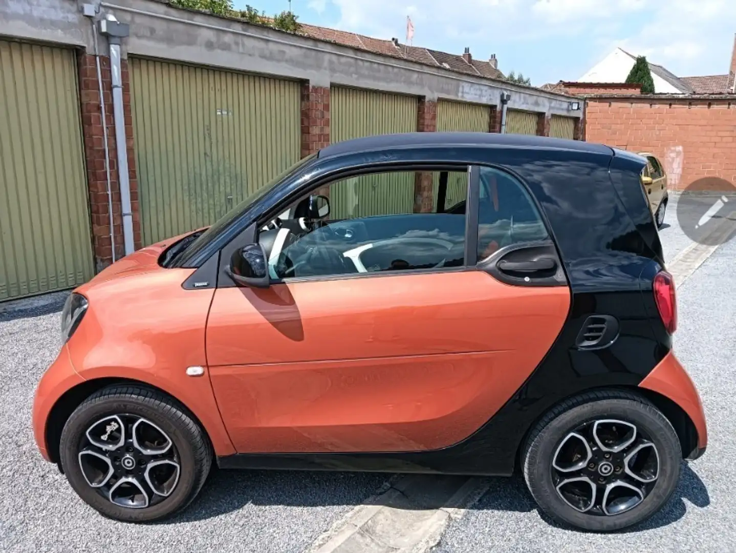 smart forTwo coupé 1.0i Passion Orange - 1