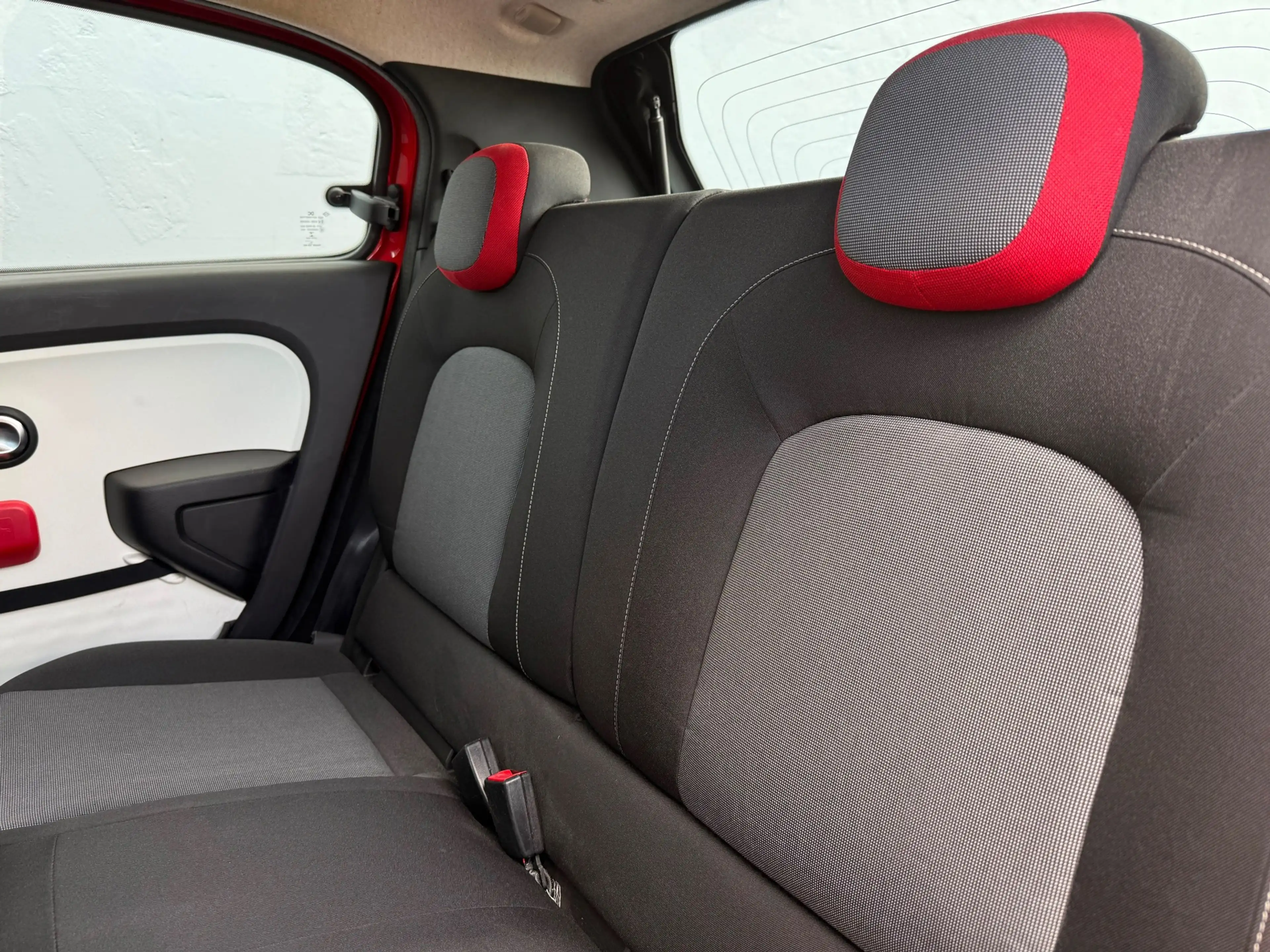 Renault Twingo 1.0 SCe Dynamique 5-Deurs - LMV — photo 8