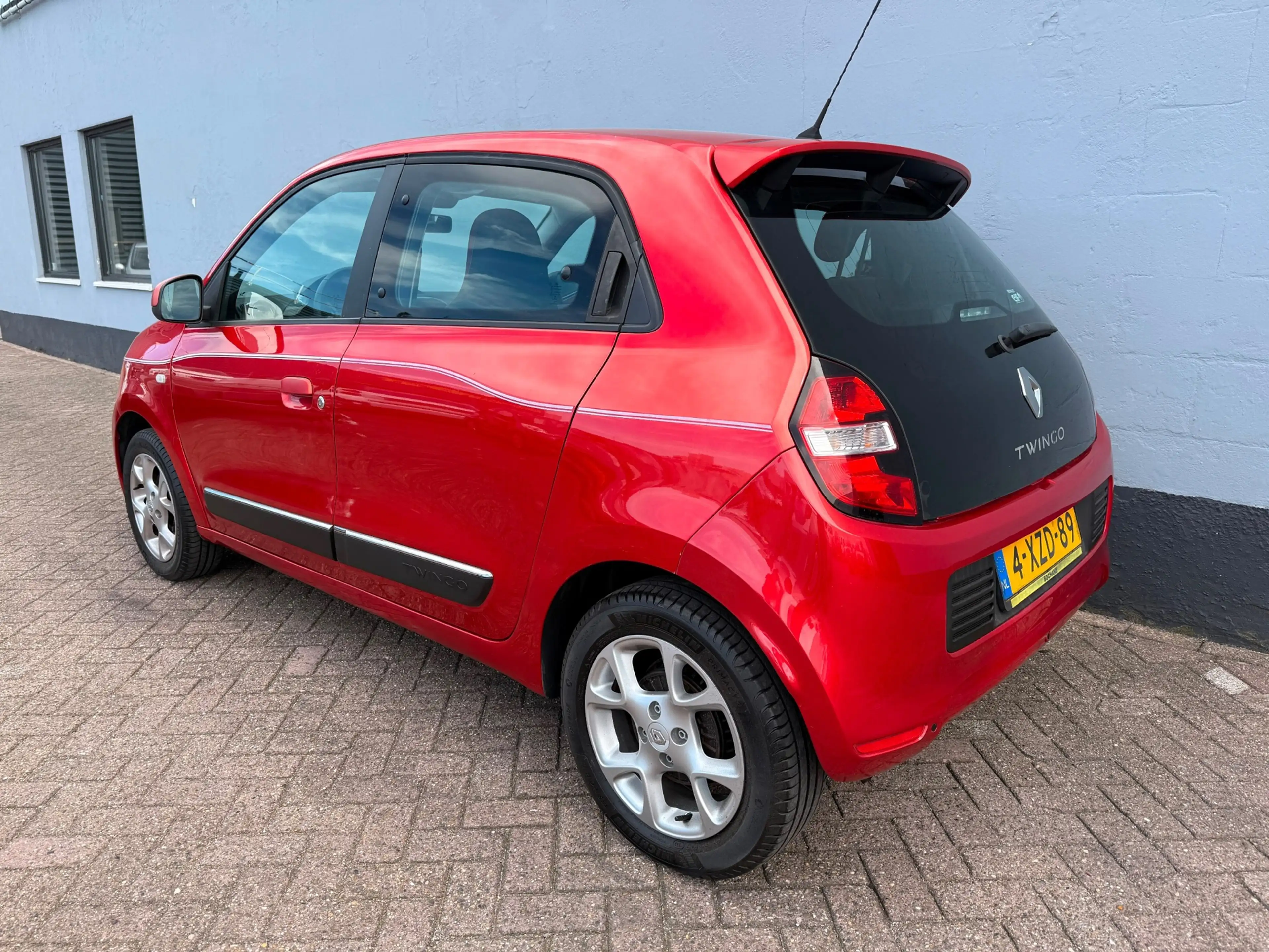 Renault Twingo 1.0 SCe Dynamique 5-Deurs - LMV — photo 3