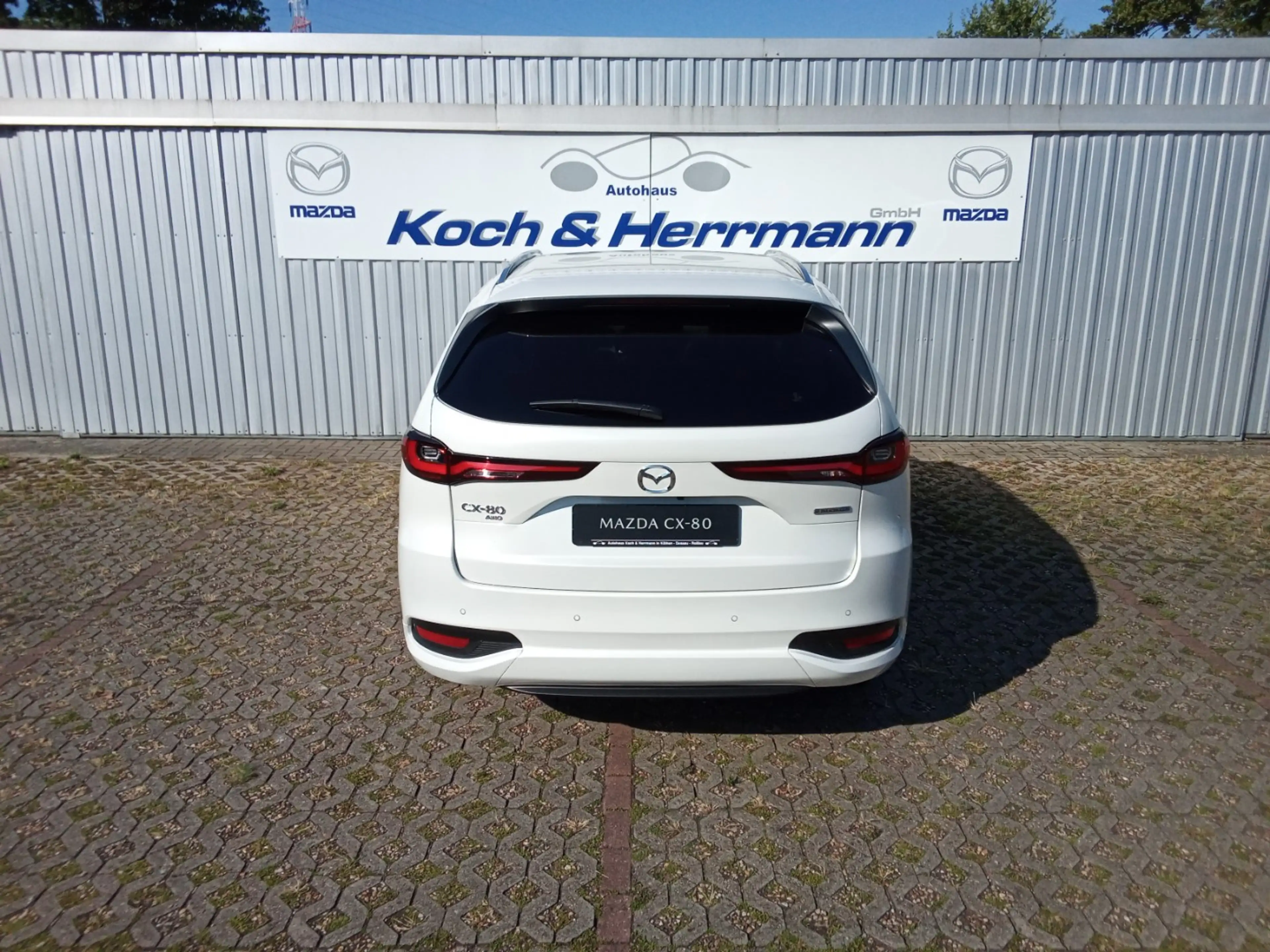 Mazda CX-80 2.5L e-SKYACTIV PHEV 327ps HOMURA PLUS — photo 3