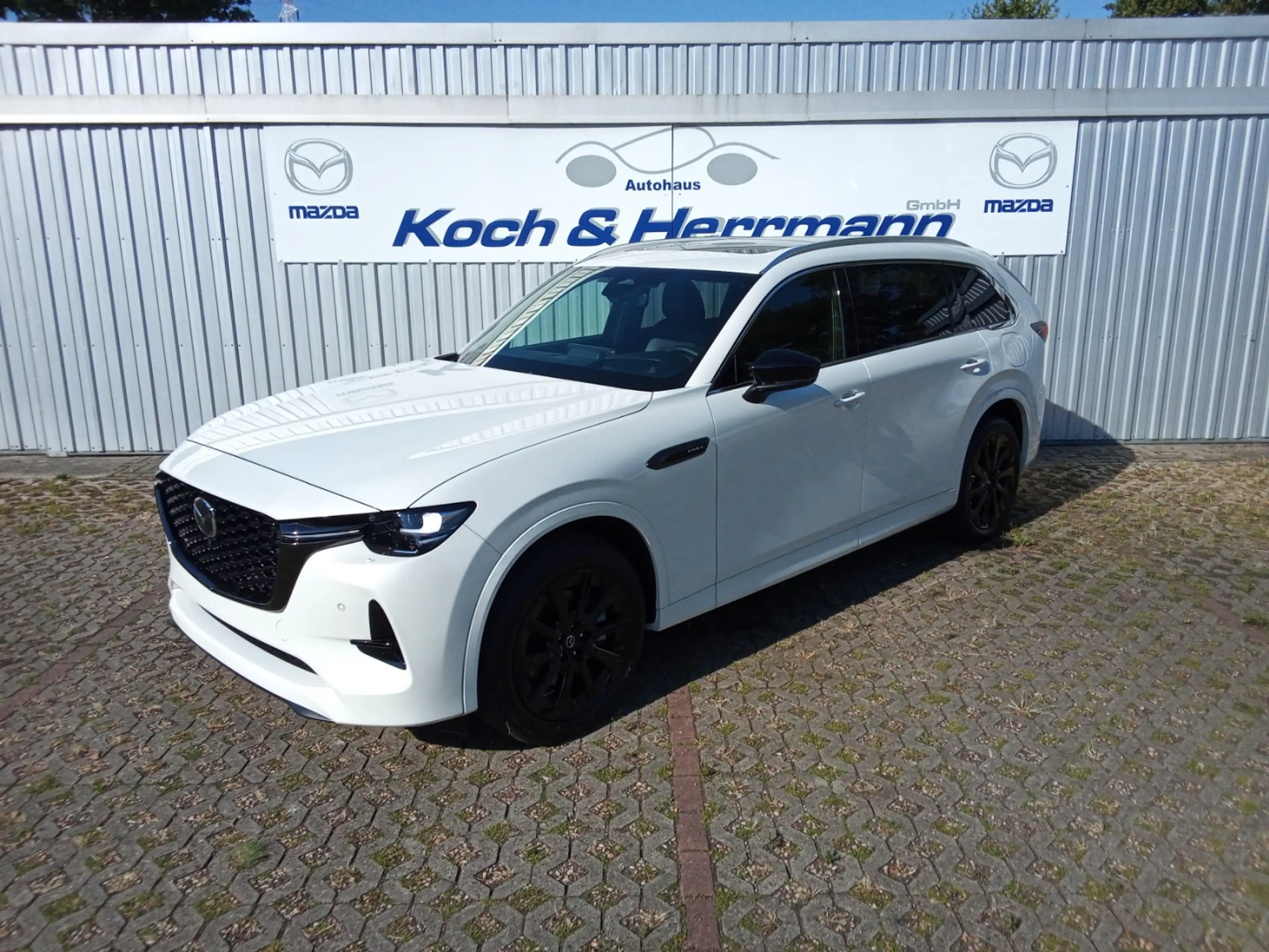 Mazda CX-80 2.5L e-SKYACTIV PHEV 327ps HOMURA PLUS — photo 2
