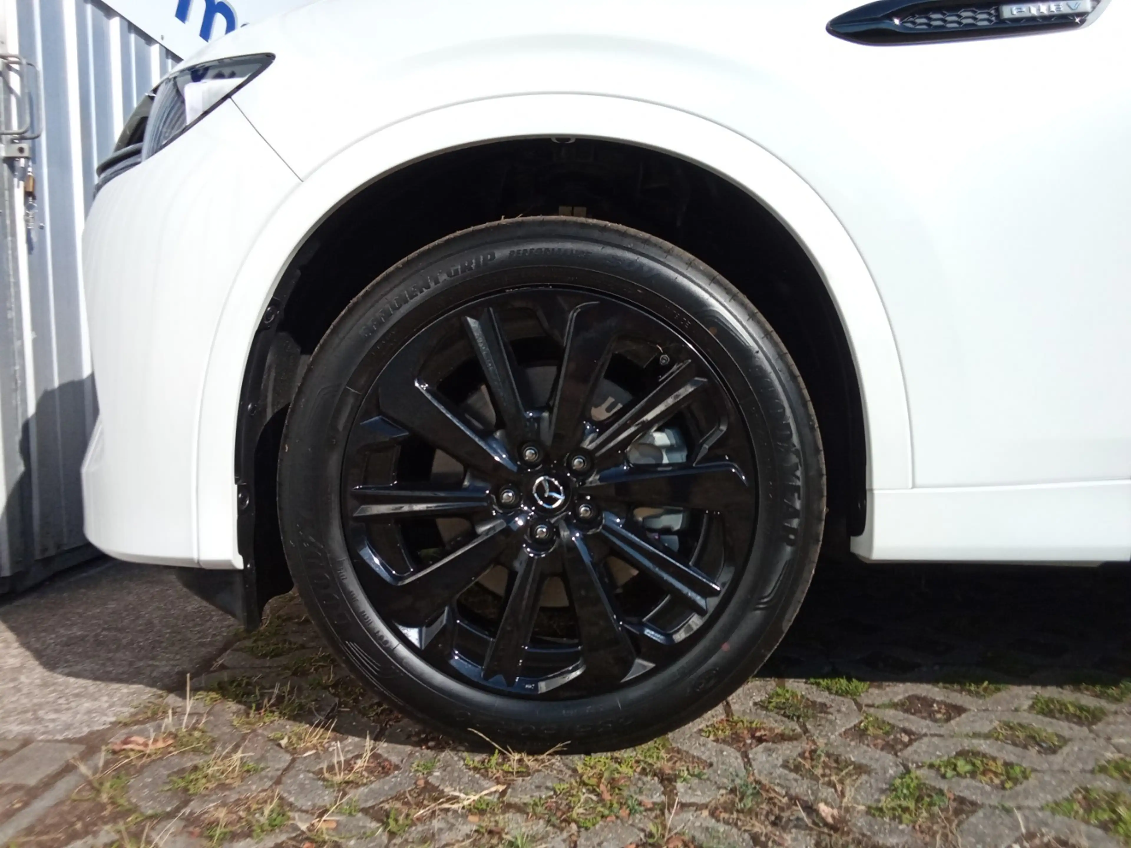 Mazda CX-80 2.5L e-SKYACTIV PHEV 327ps HOMURA PLUS — photo 9