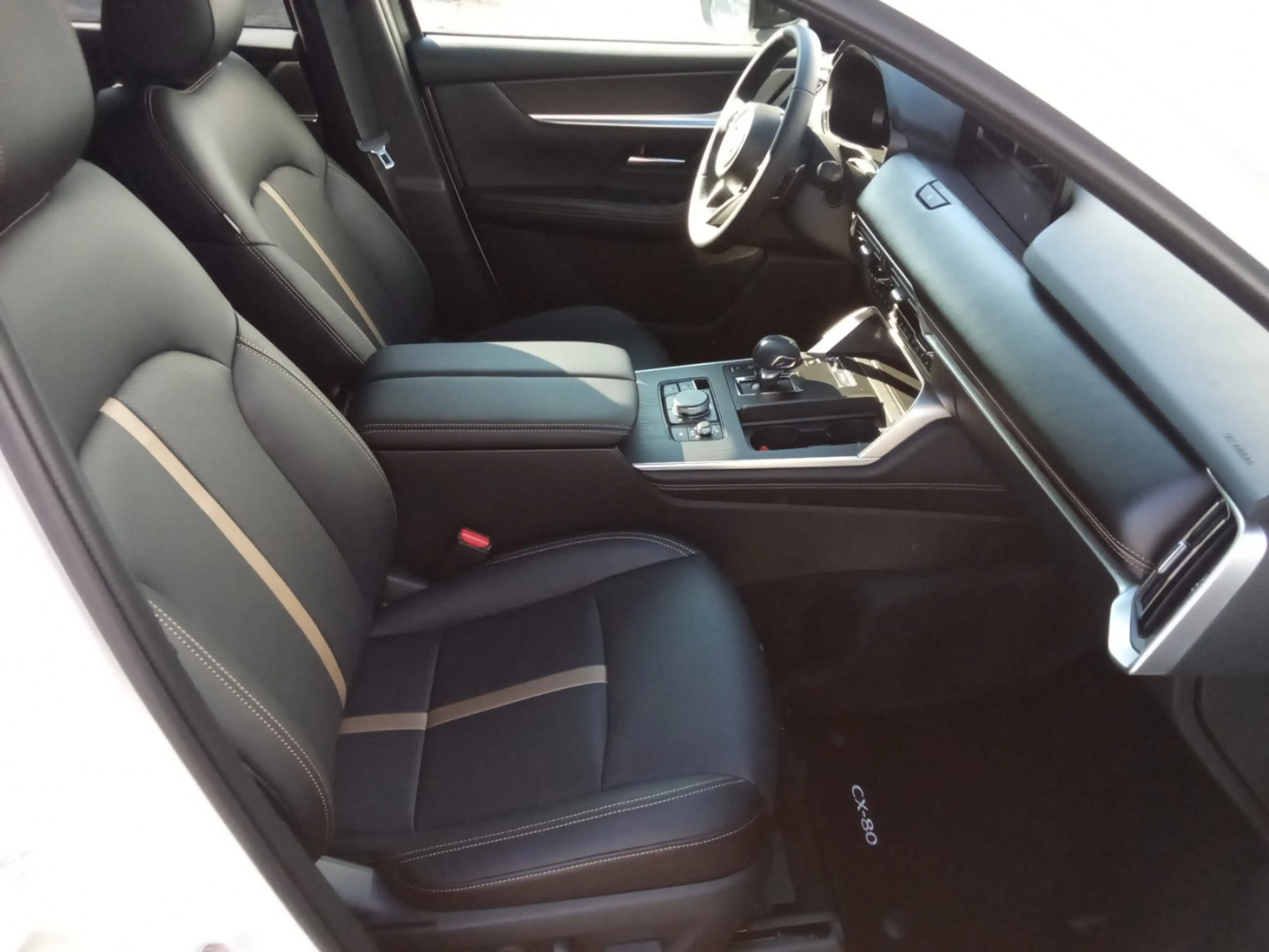 Mazda CX-80 2.5L e-SKYACTIV PHEV 327ps HOMURA PLUS — photo 7