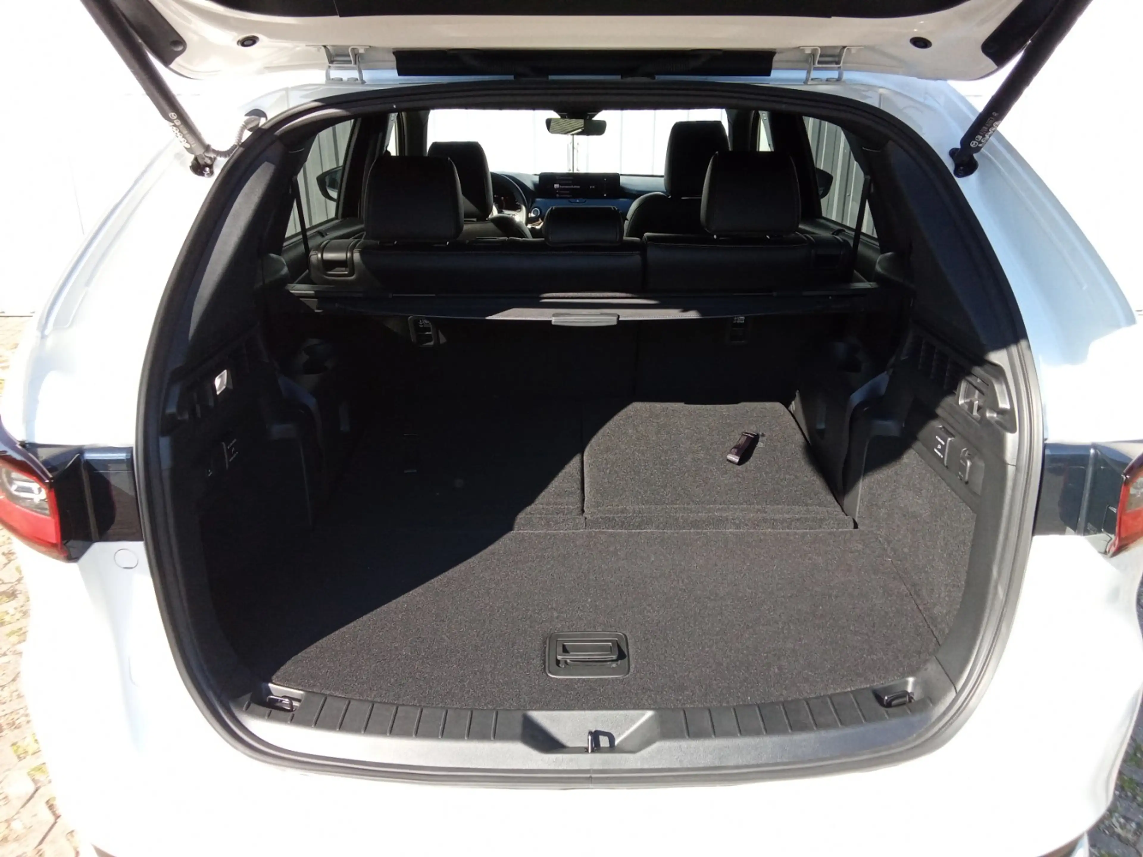 Mazda CX-80 2.5L e-SKYACTIV PHEV 327ps HOMURA PLUS — photo 8