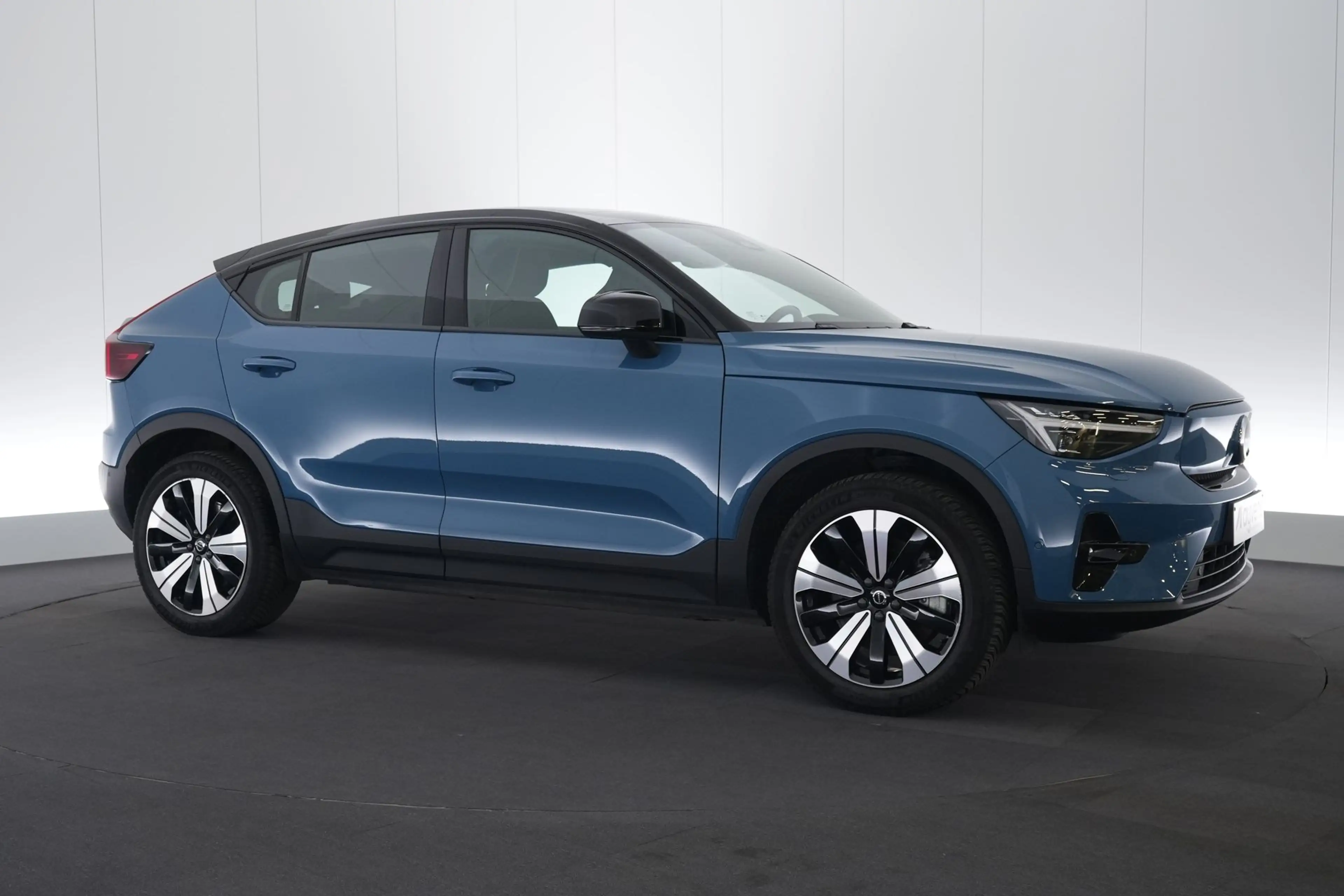 Volvo C40 Recharge Twin Launch Ed. LEDER/ALCANTARA LED GPS P — photo 4