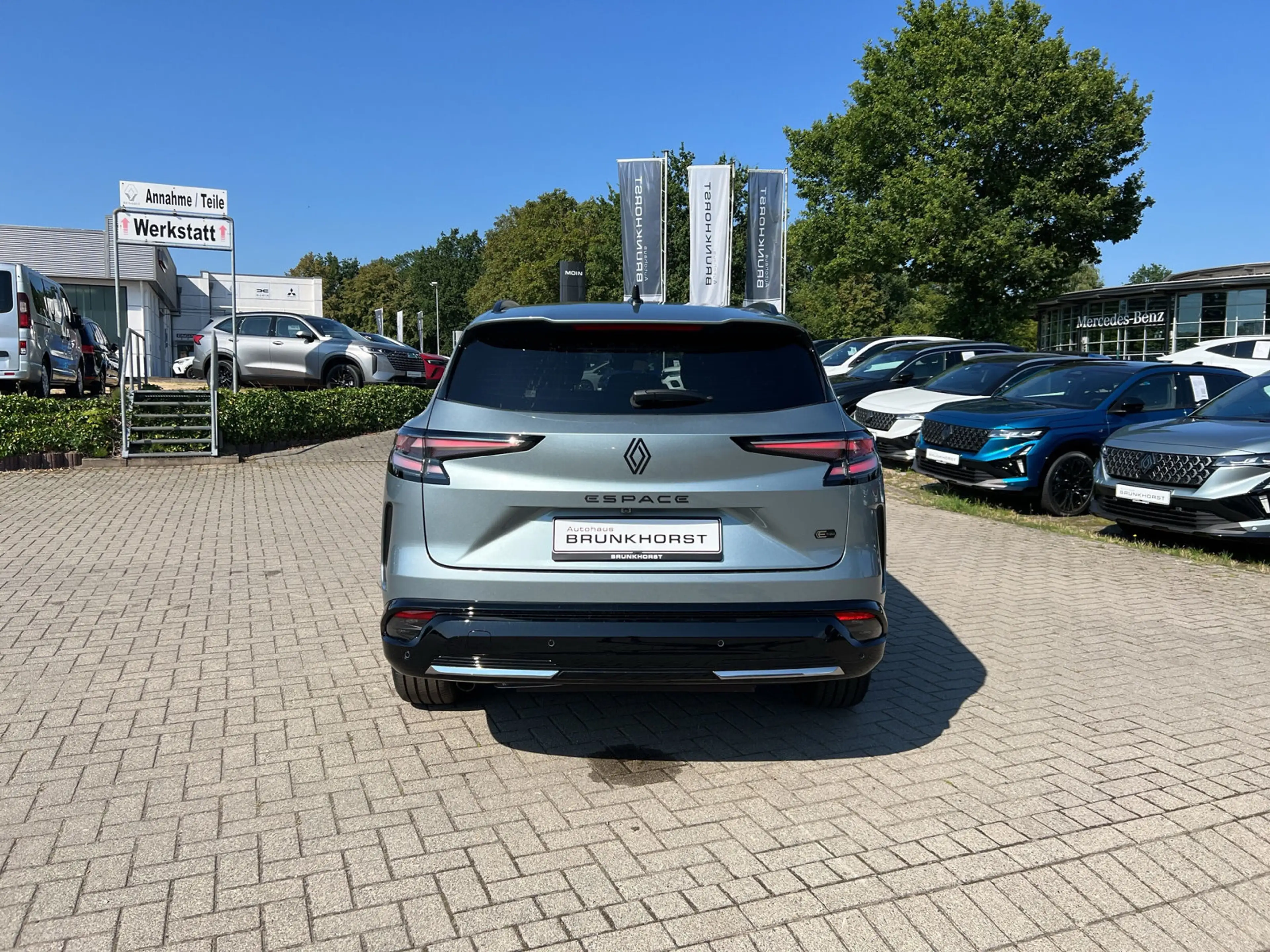 Renault Espace E-TECH 200 Full Hybrid Esprit Alpine 5-S+SHZ+360° — photo 2