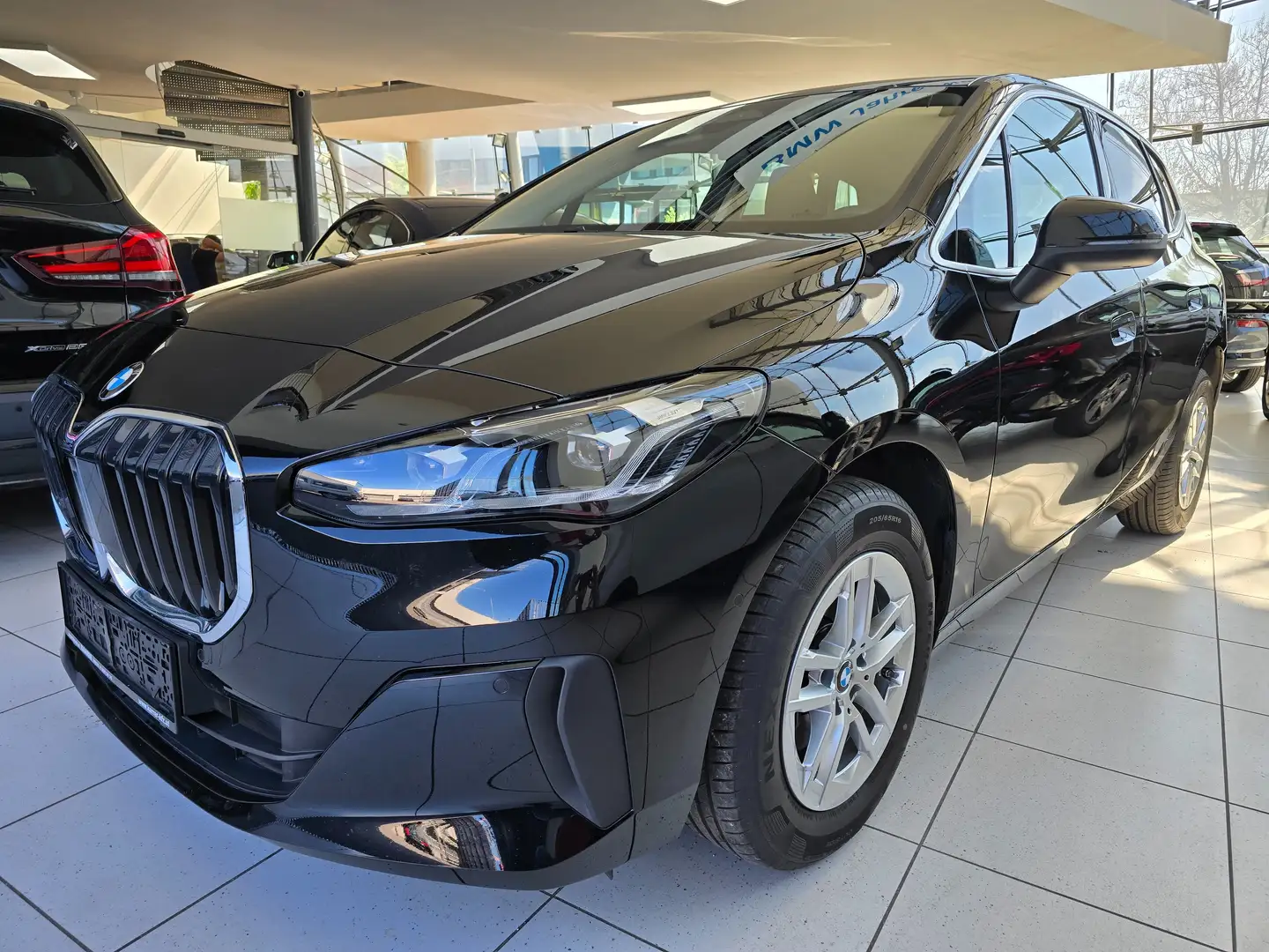 BMW 218 i Aut. Massagesitz/AHK elektrisch/Komfortzugang Schwarz - 1