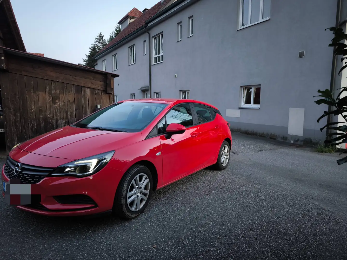 Opel Astra Astra 1,0 Turbo Ecotec Direct Injection Cool Rot - 1