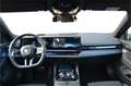 BMW 540 5 Serie Touring 540d xDrive M Sport Automaat / Pan Grijs - thumbnail 10