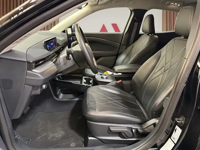 Ford Mustang Mach-E view 13