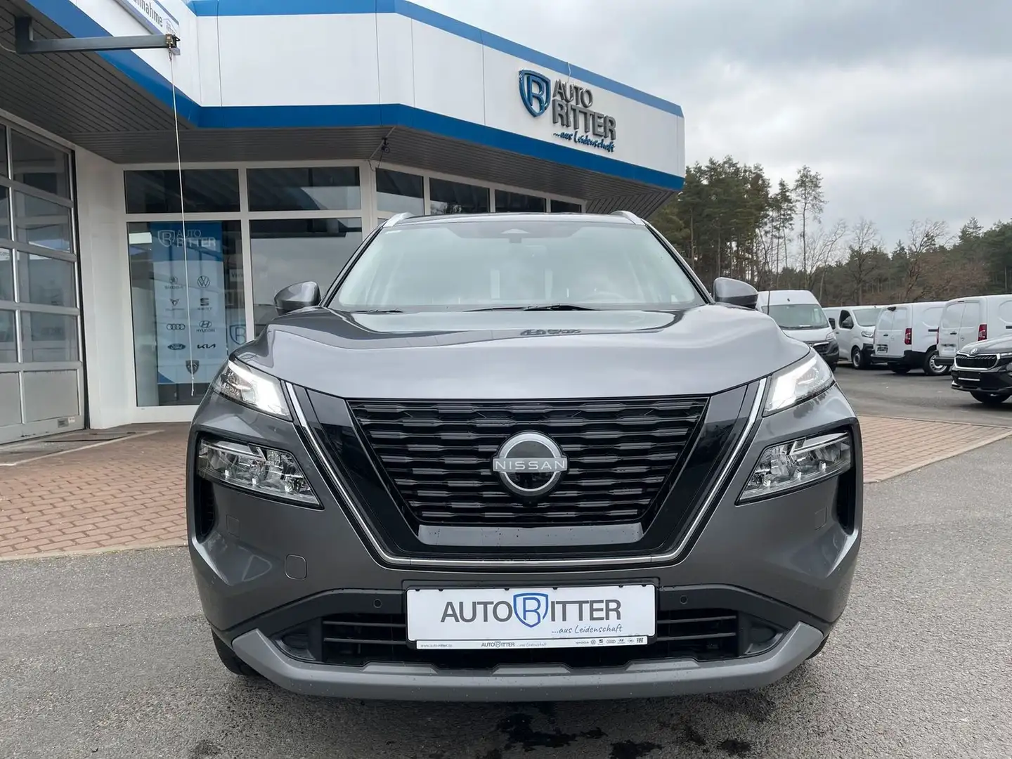 Nissan X-Trail 1.5 VC-T e-Power N-Connecta ACC|AHK|N... Grau - 2