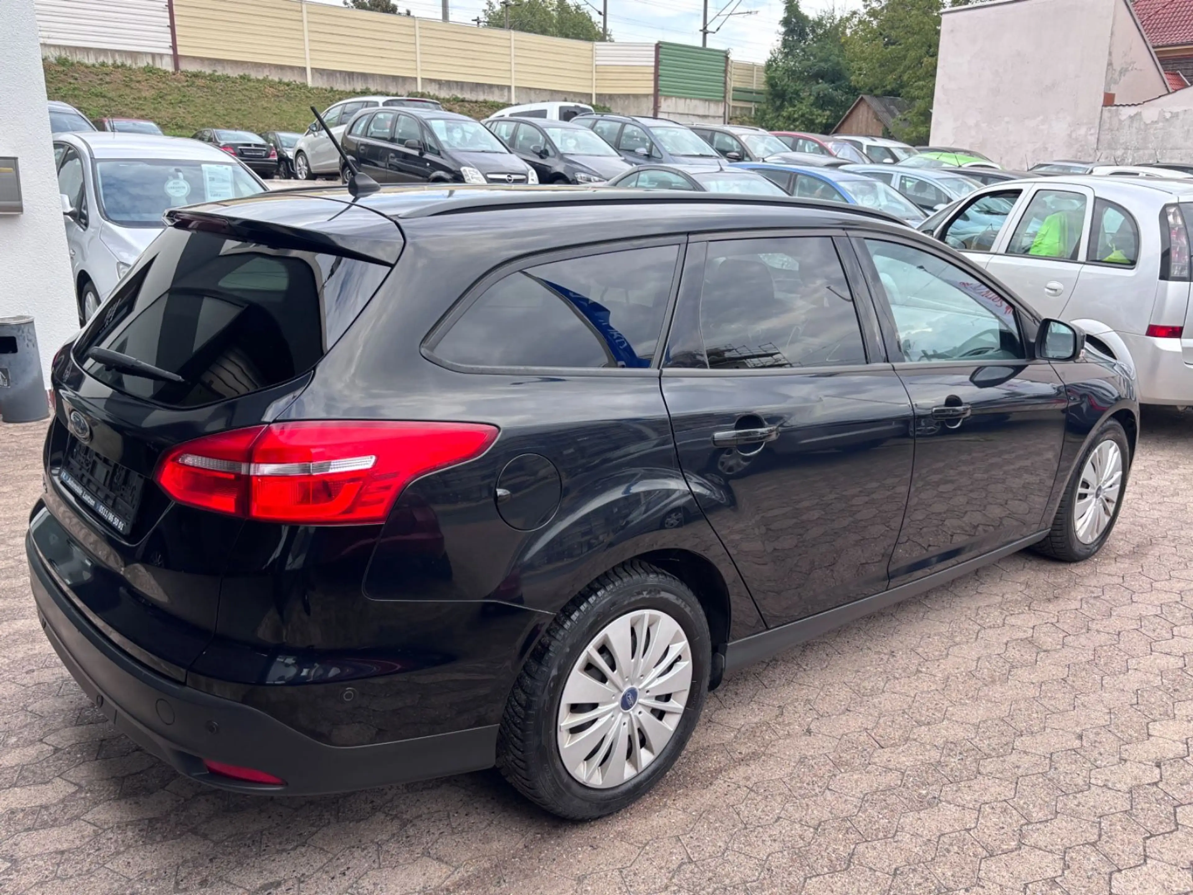 Ford Focus Turnier Business Euro6~Navi~2.Hand~PDC~SHZ — photo 5