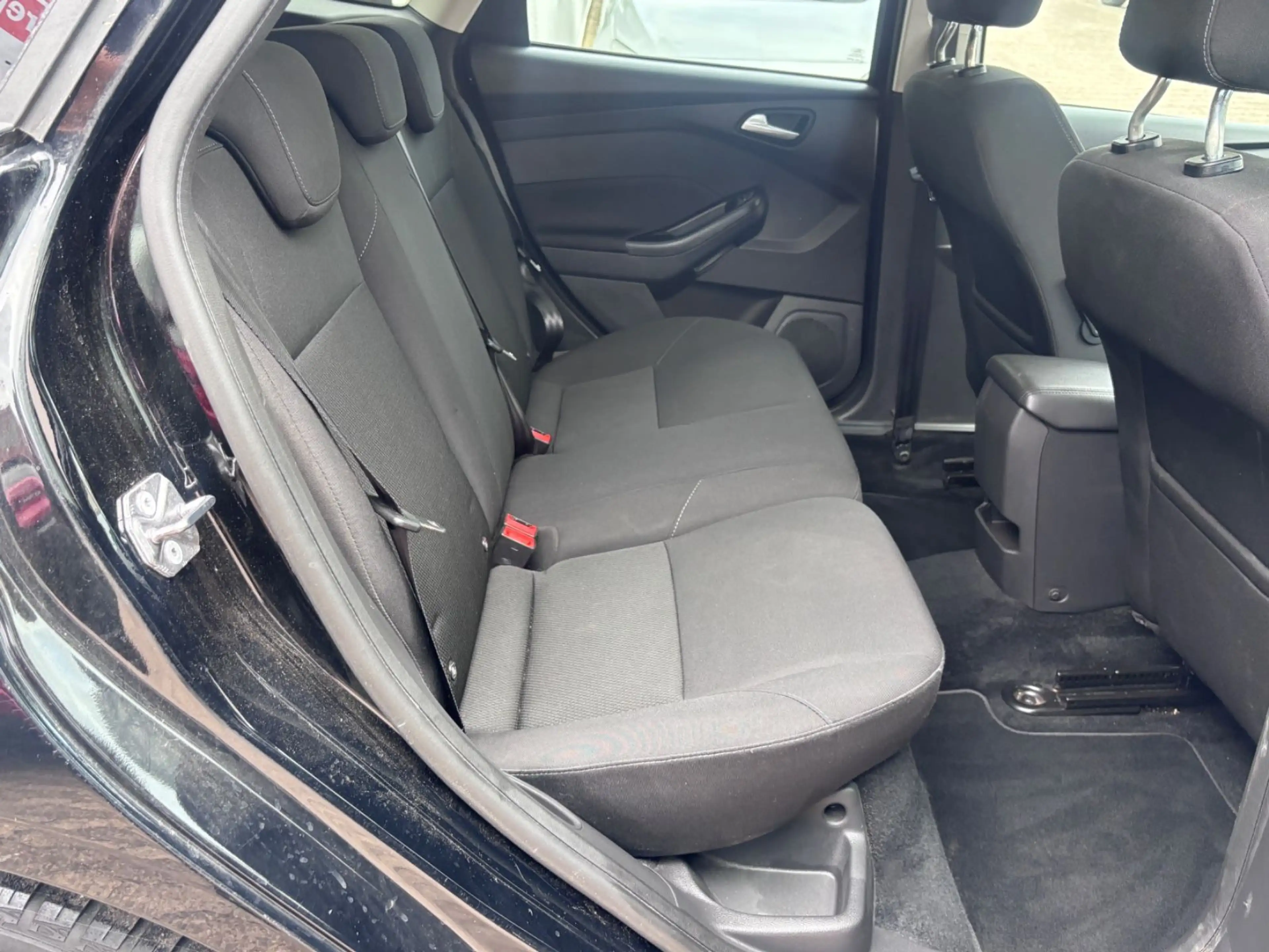 Ford Focus Turnier Business Euro6~Navi~2.Hand~PDC~SHZ — photo 13