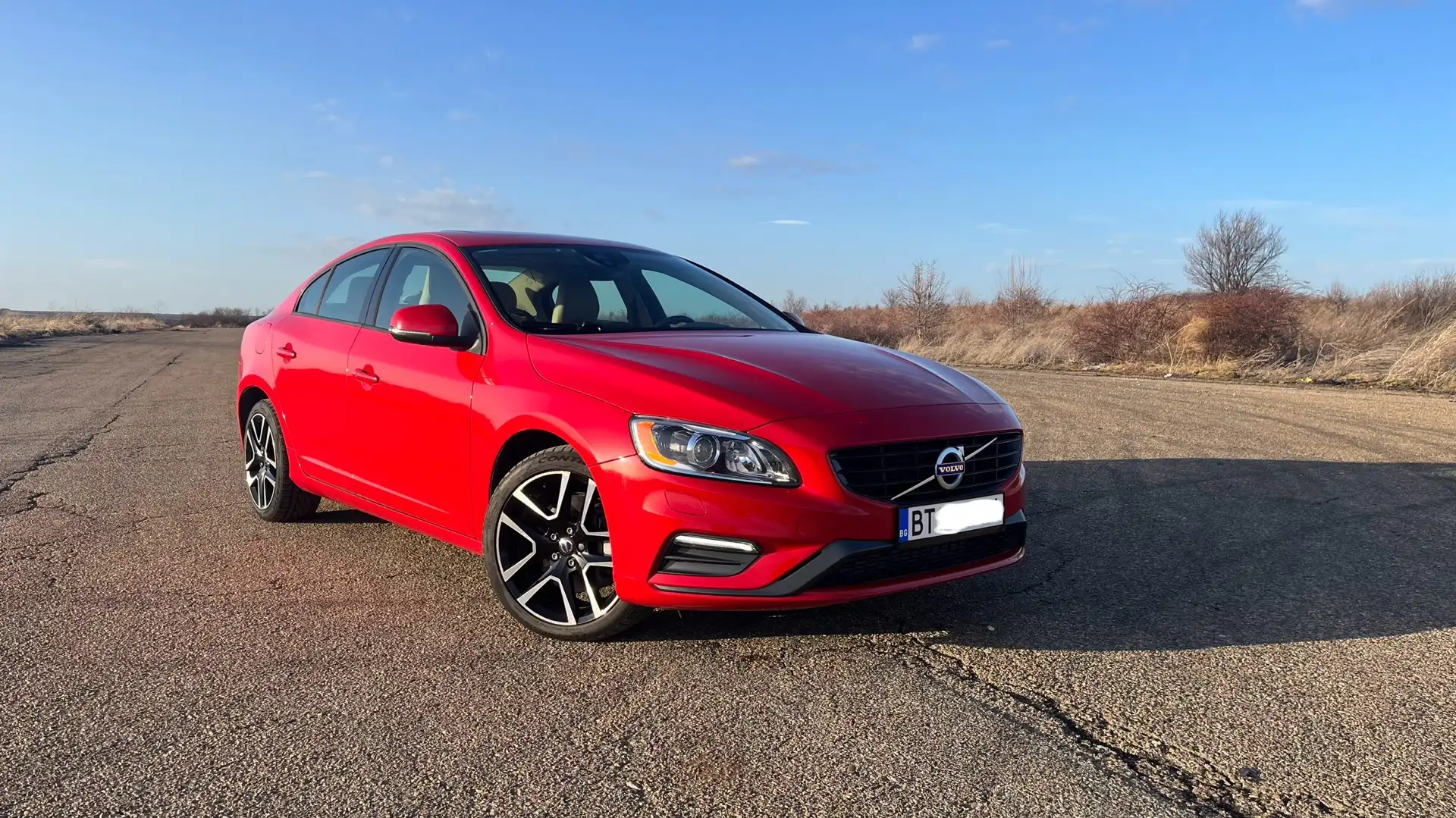 Volvo S60 T5 Geartronic RDesign Rood - 1