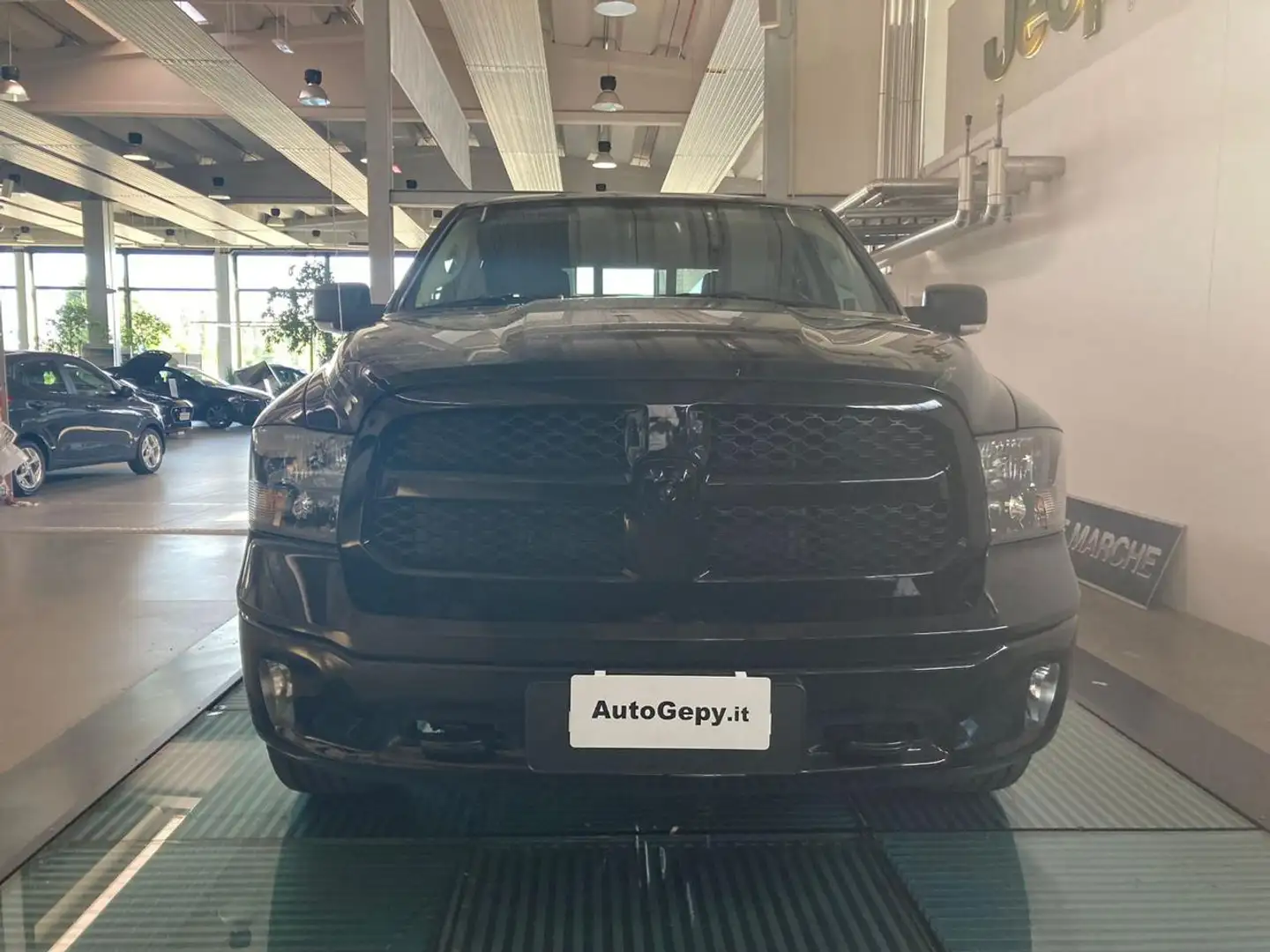 RAM 1500 DS CLASSIC 5700 V8 -GPL +IVA -PREZZO REALE Fekete - 2