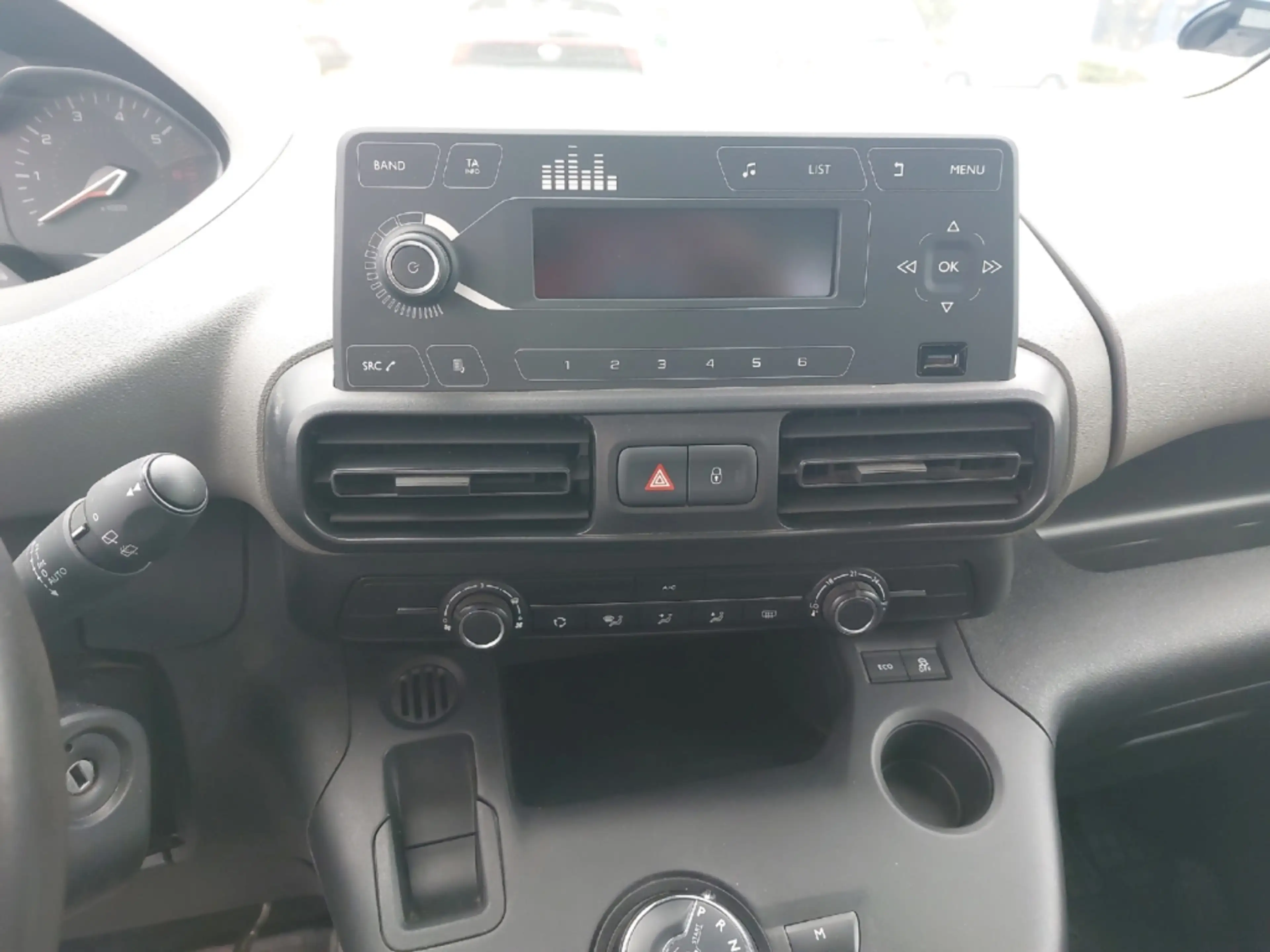 Peugeot Rifter RIFTER 1.2 PureTech 130 Active — photo 11