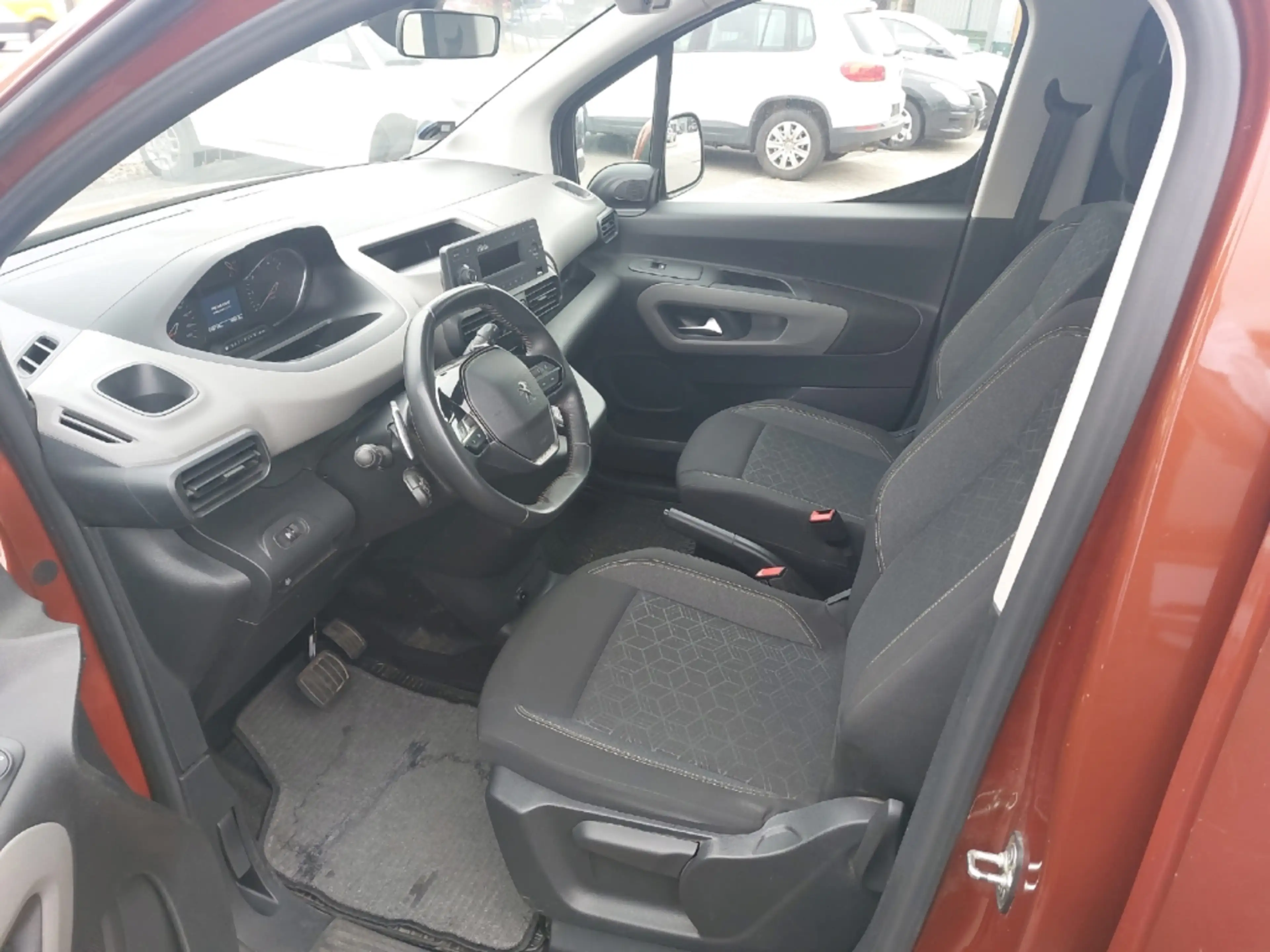 Peugeot Rifter RIFTER 1.2 PureTech 130 Active — photo 7