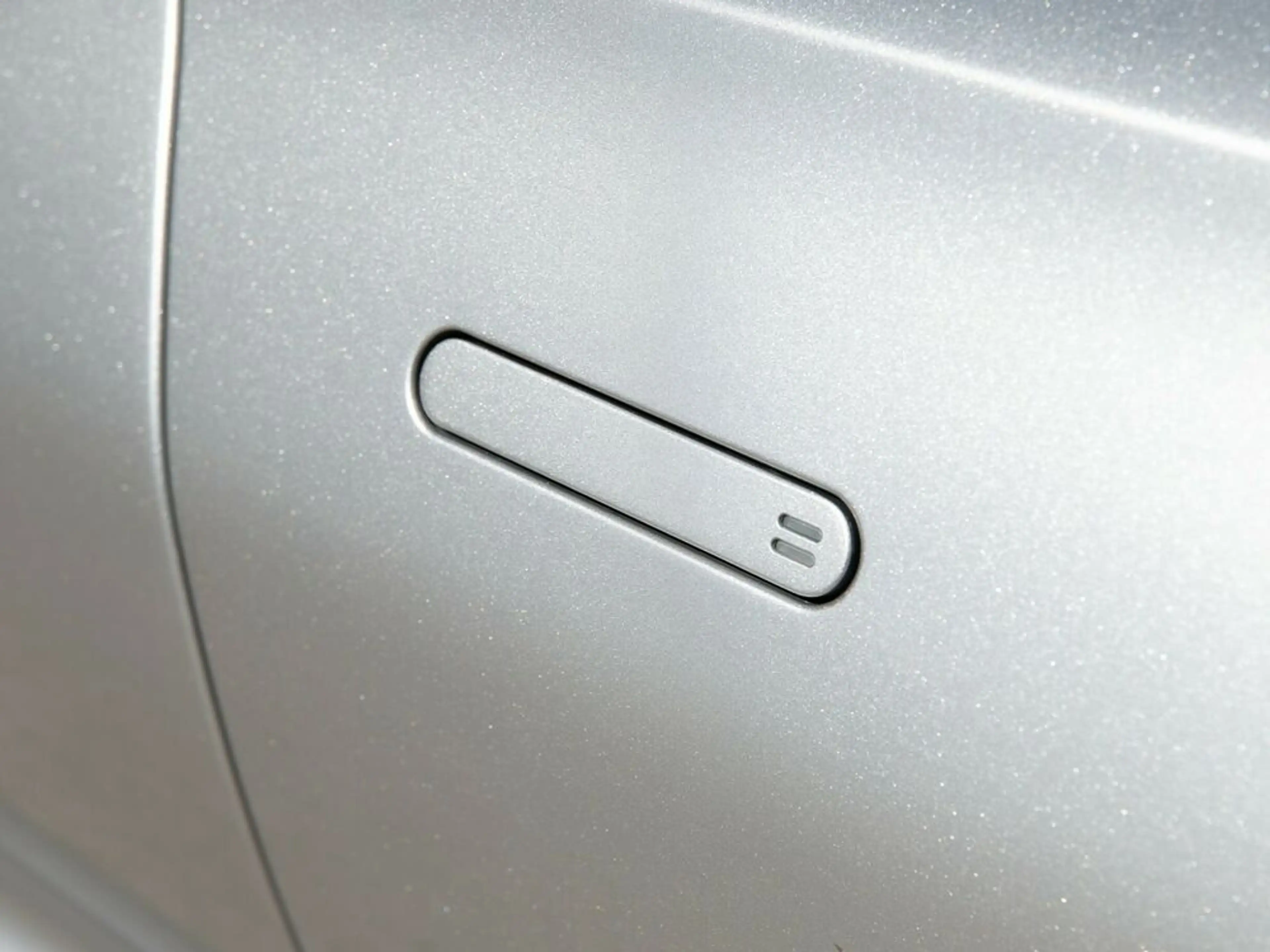 Aston Martin DBX DBX550 / Aluminite Silver / Sports Exhaust Upgrade — photo 10