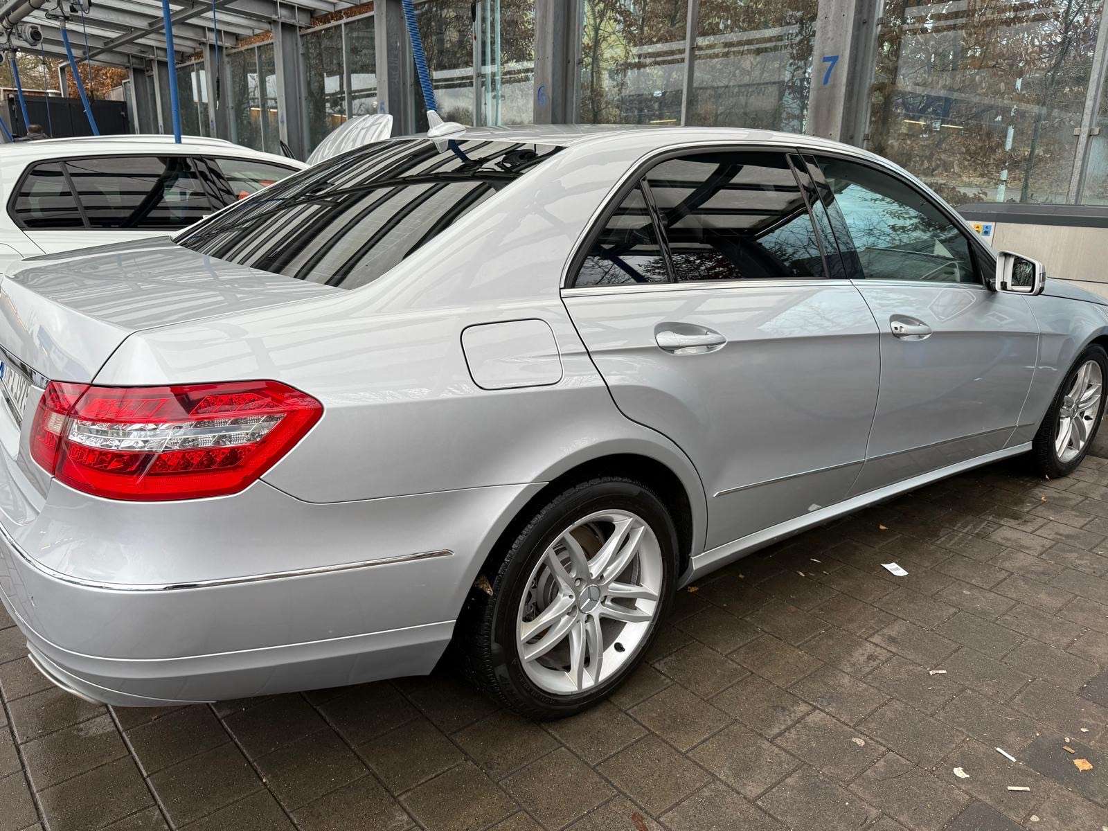 Second hand Mercedes Benz E-Class 