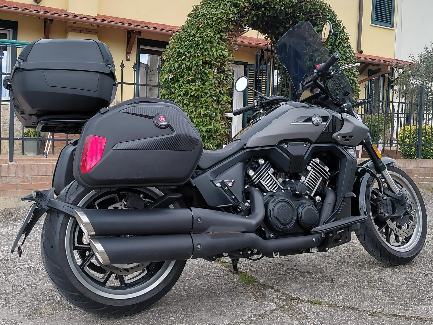 MBP C1002V Cruiser - 2