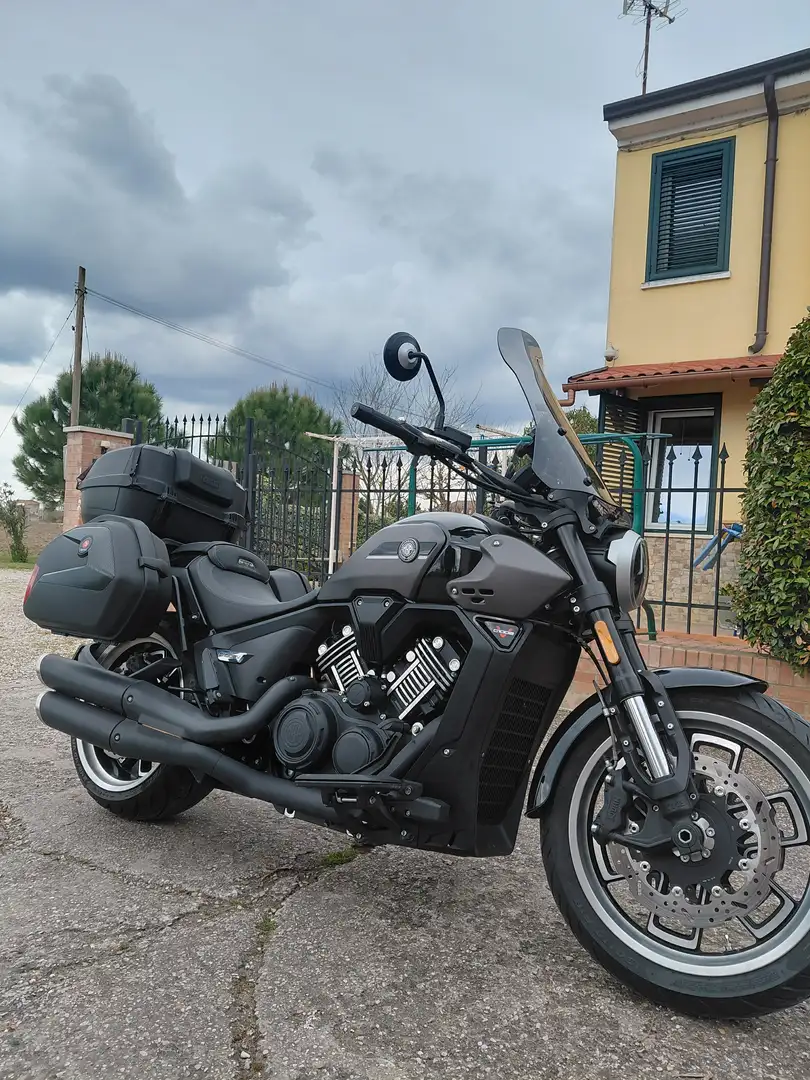 MBP C1002V Cruiser - 1