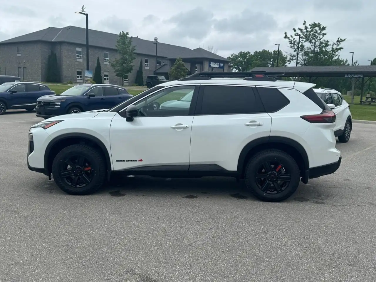 Nissan Rogue fotografie Nissan Rogue