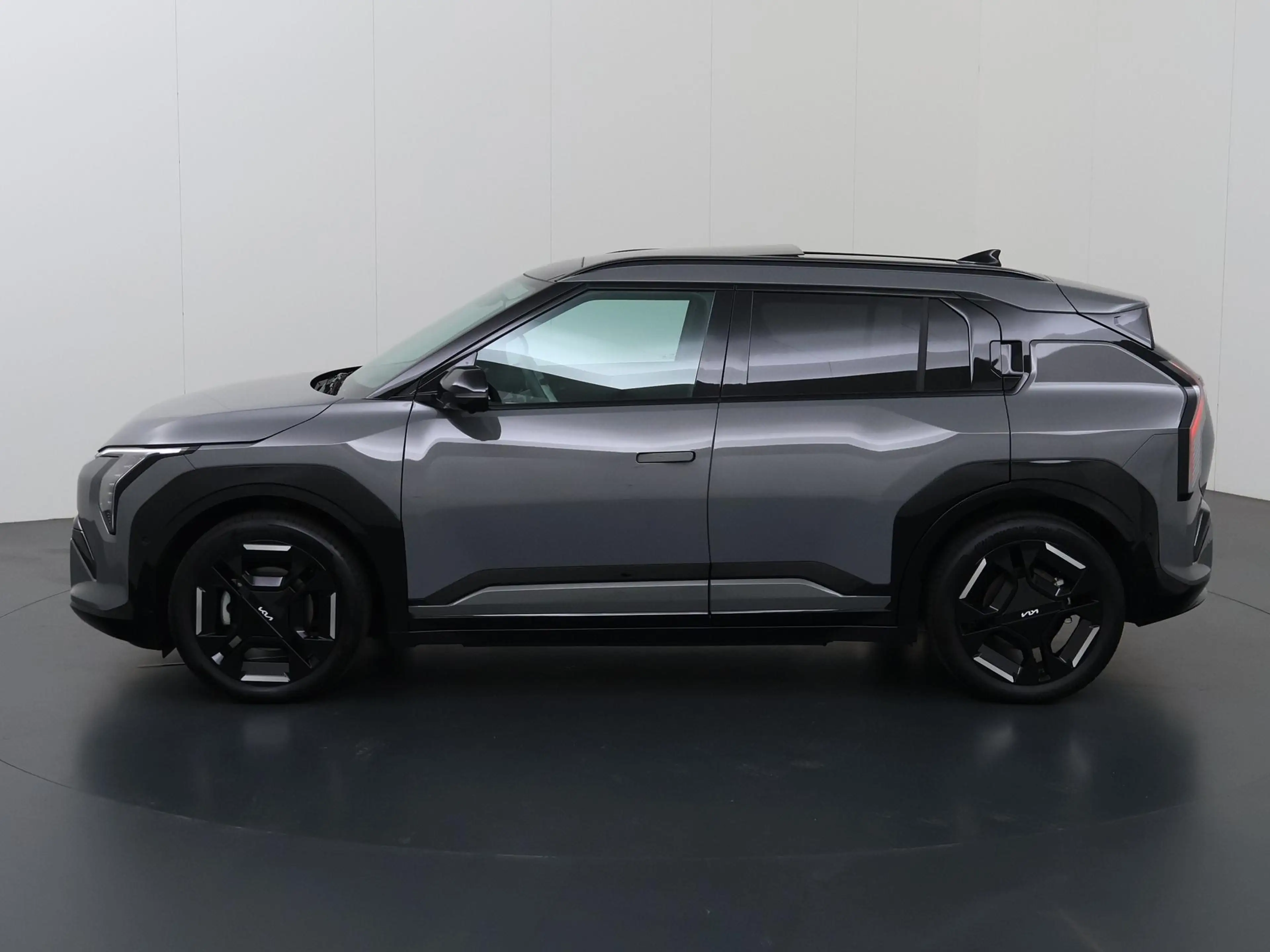 Kia EV3 GT-PlusLine 81.4 kWh | Panoramadak | Winterpakket — photo 5