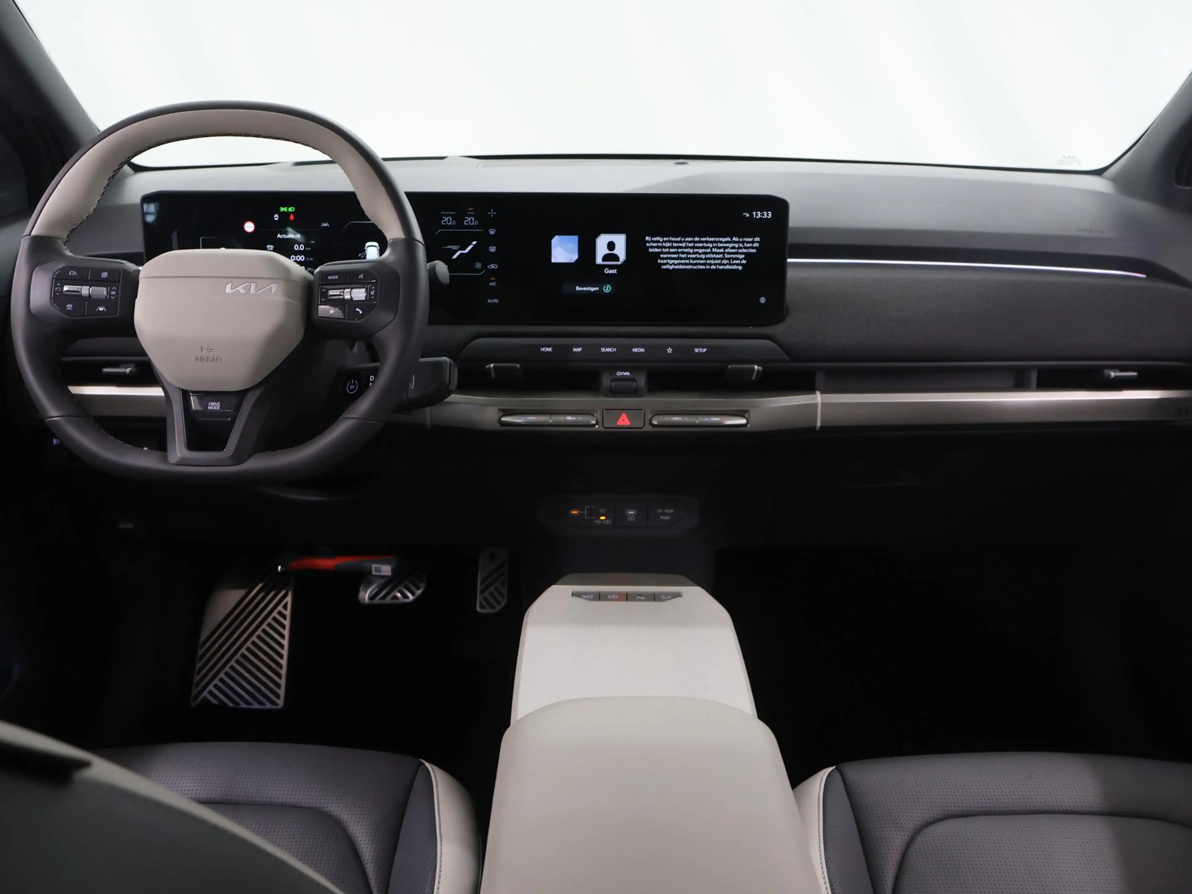 Kia EV3 GT-PlusLine 81.4 kWh | Panoramadak | Winterpakket — photo 8