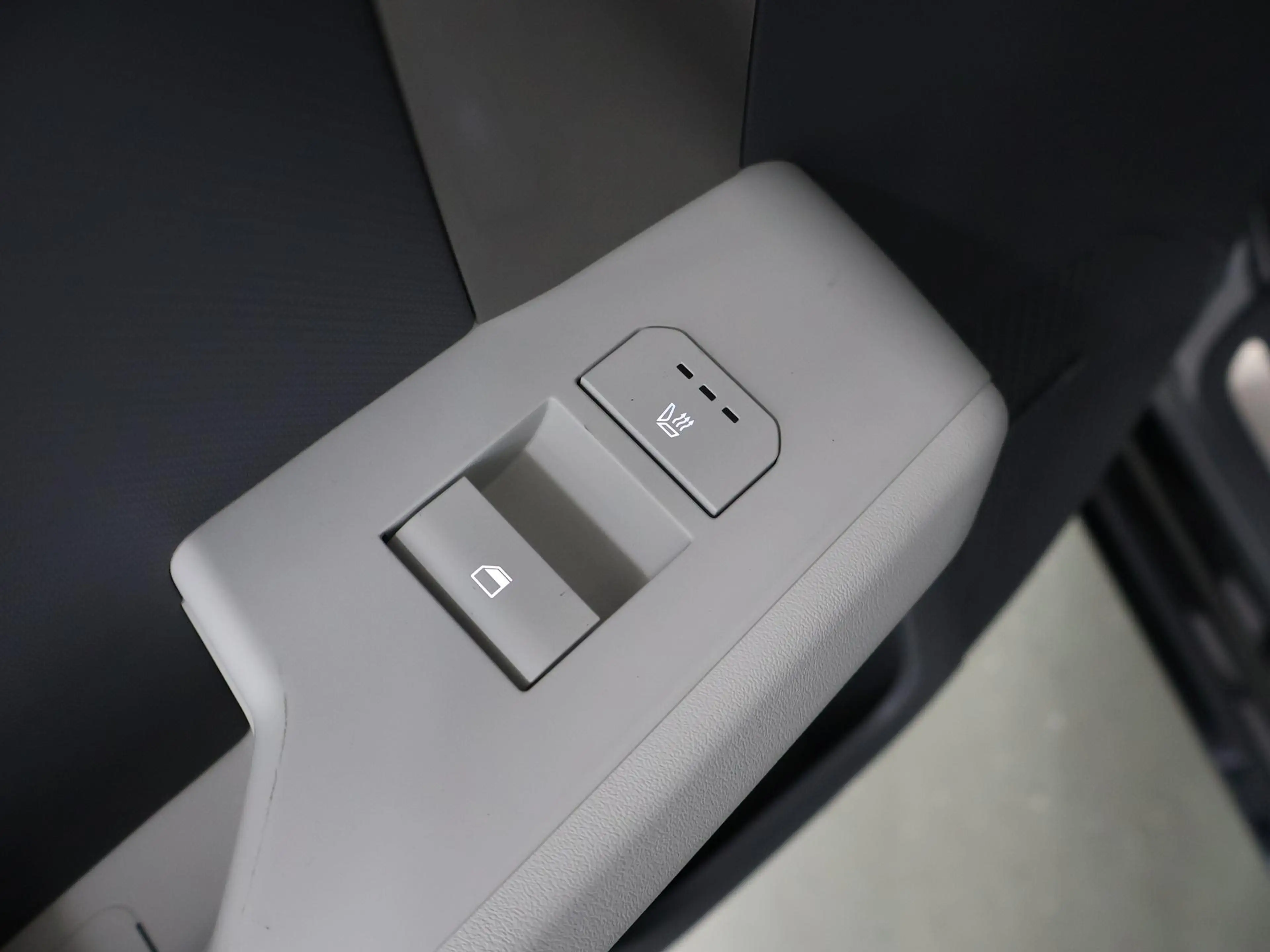 Kia EV3 GT-PlusLine 81.4 kWh | Panoramadak | Winterpakket — photo 12
